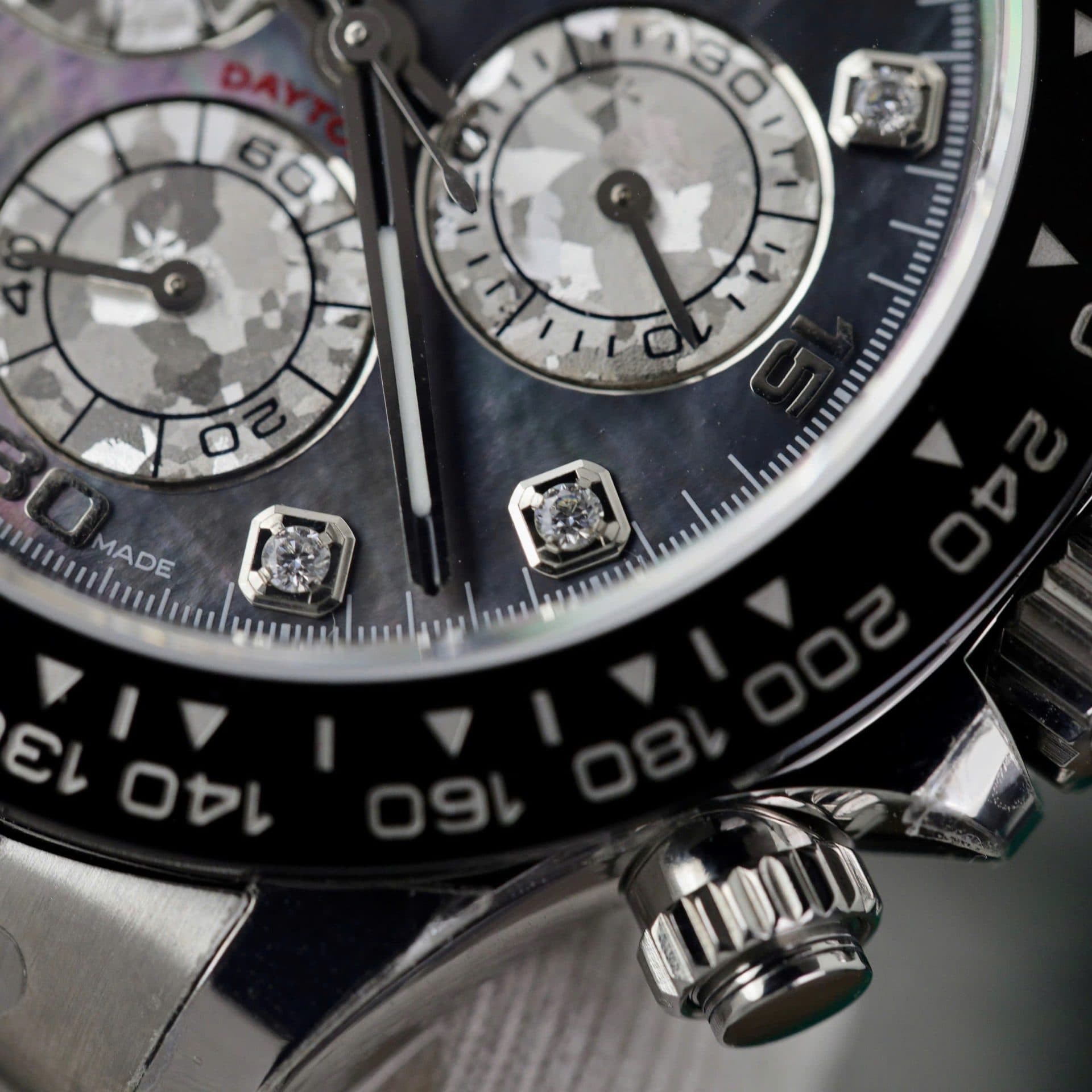 Dong-Ho-Rolex-Daytona-Che-Tac-Mat-Kham-Xa-Cu-Tim-Coc-So-Kim-Cuong-Moissanite-40mm-8-1