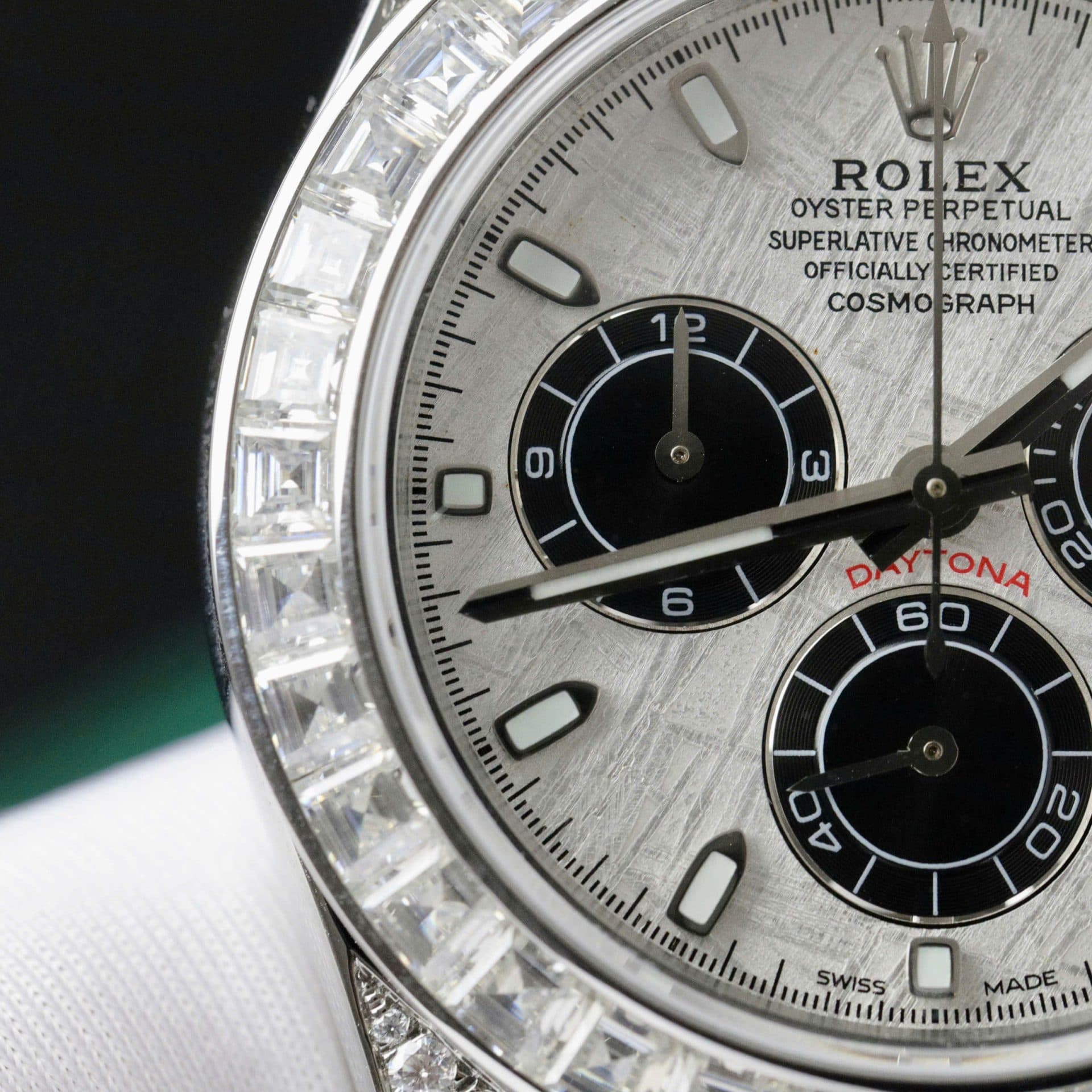 Dong-Ho-Rolex-Daytona-Che-Tac-Mat-Thien-Thach-Do-Kim-Cuong-Moissanite-Baguette-40mm-4-1