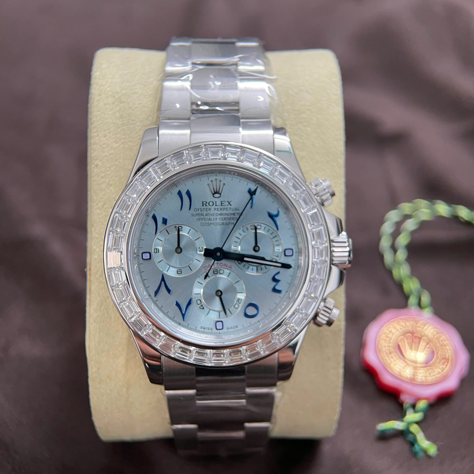 Dong-Ho-Rolex-Daytona-Che-Tac-Vang-Trang-18K-Nguyen-Khoi-Dinh-Kim-Cuong-Baguette-40mm-3-1