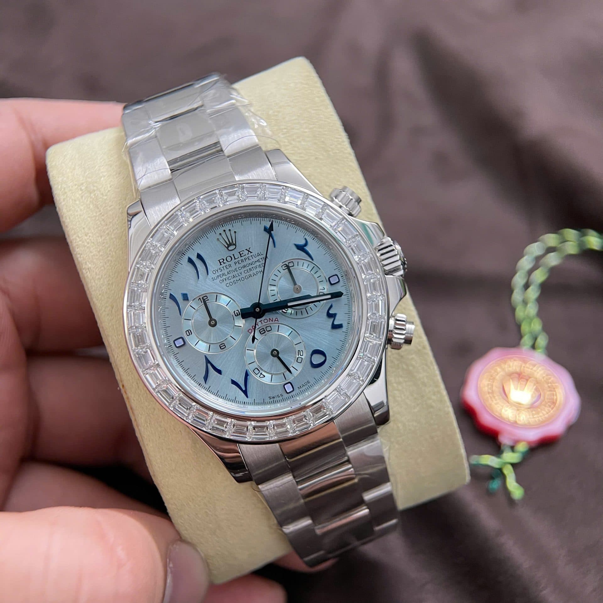 Dong-Ho-Rolex-Daytona-Che-Tac-Vang-Trang-18K-Nguyen-Khoi-Dinh-Kim-Cuong-Baguette-40mm-8-1