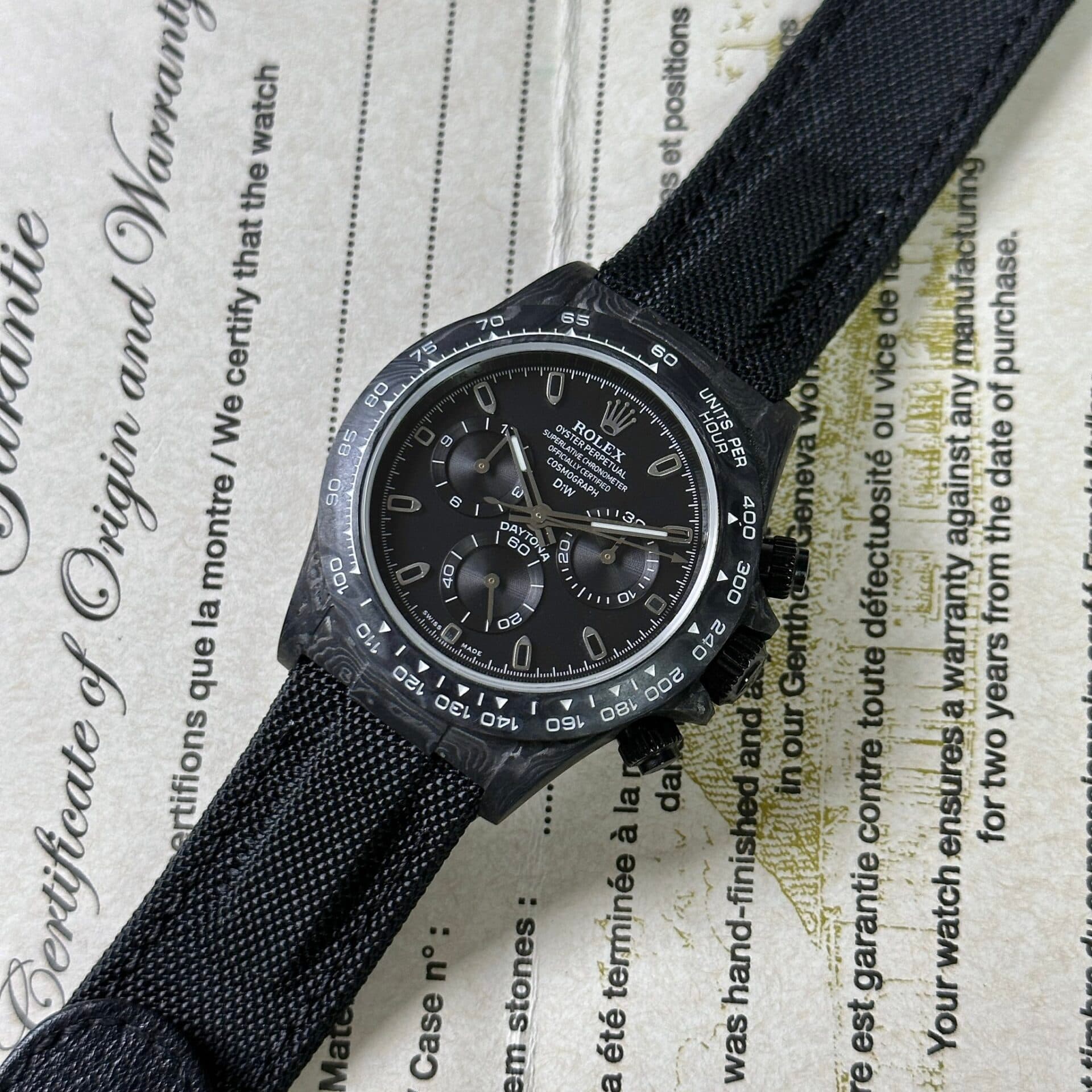 Dong-Ho-Rolex-Daytona-Diw-Carbon-Rep-Cao-Cap-Sieu-Nhe-40mm-2-1