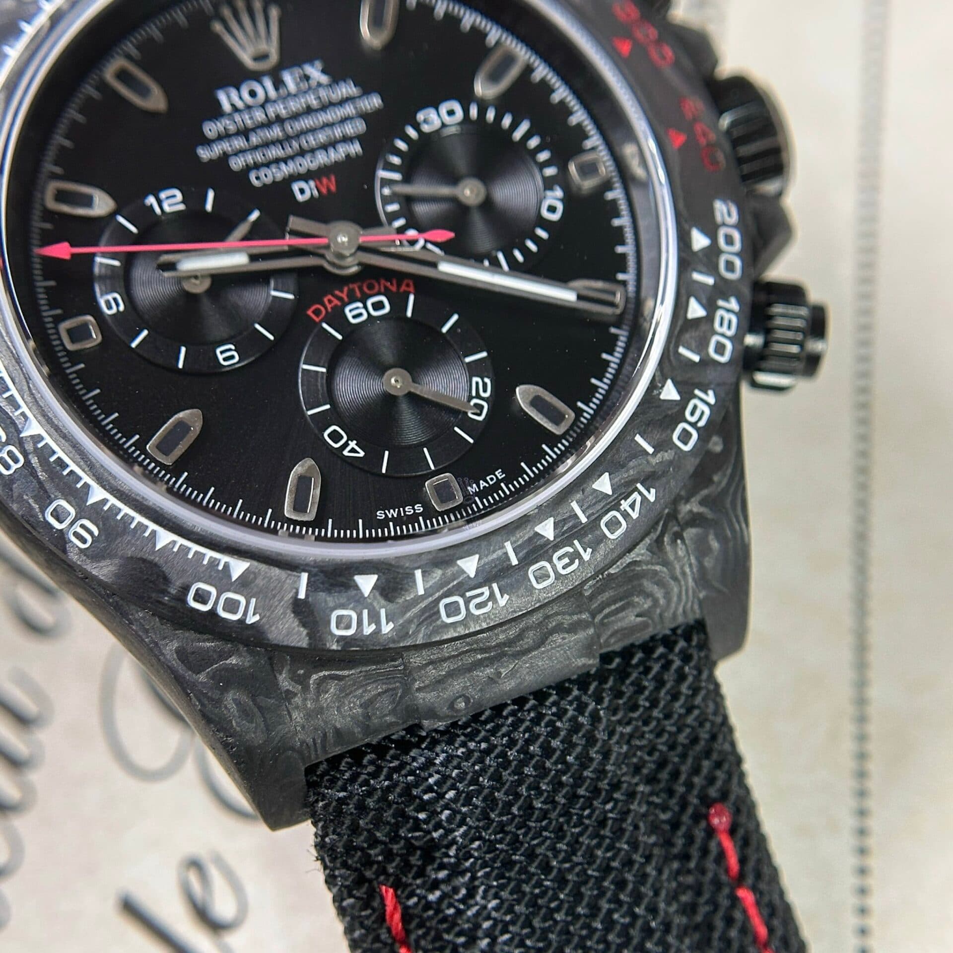Dong-Ho-Rolex-Daytona-Diw-Carbon-Replica-11-Sieu-Nhe-40mm-7-1