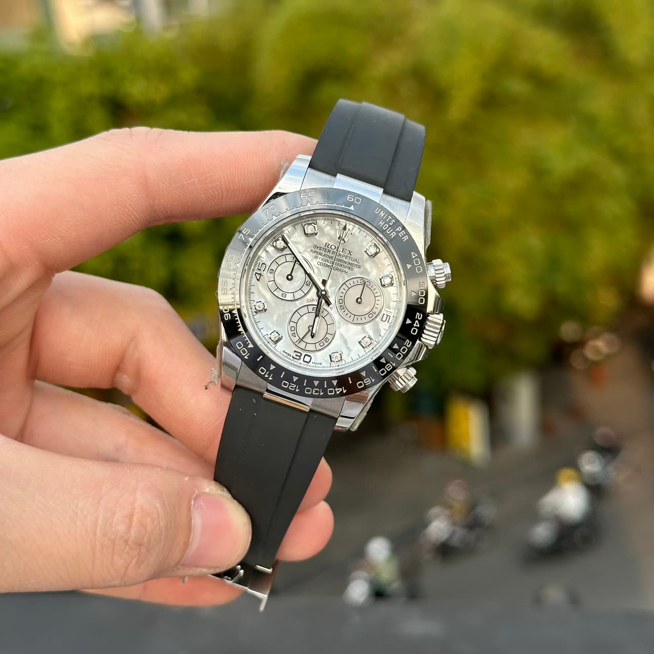 Dong-Ho-Rolex-Daytona-Mat-Xa-Cu-1