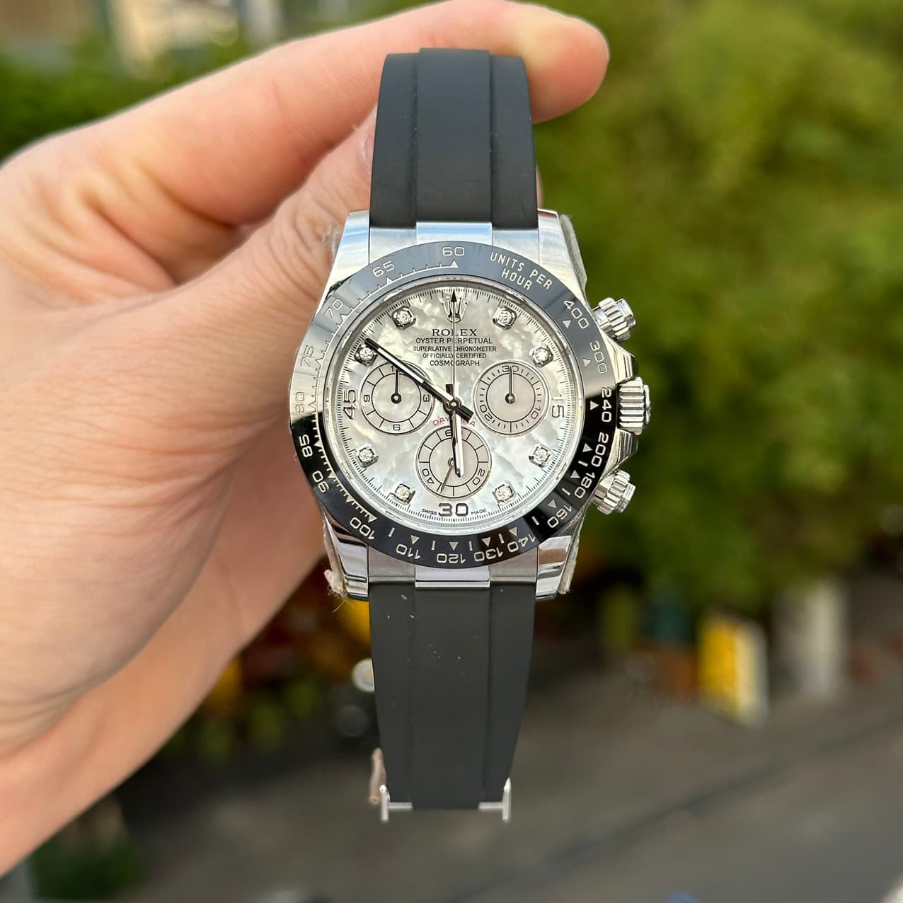 Dong-Ho-Rolex-Daytona-Mat-Xa-Cu-Coc-So-Kim-Cuong-1