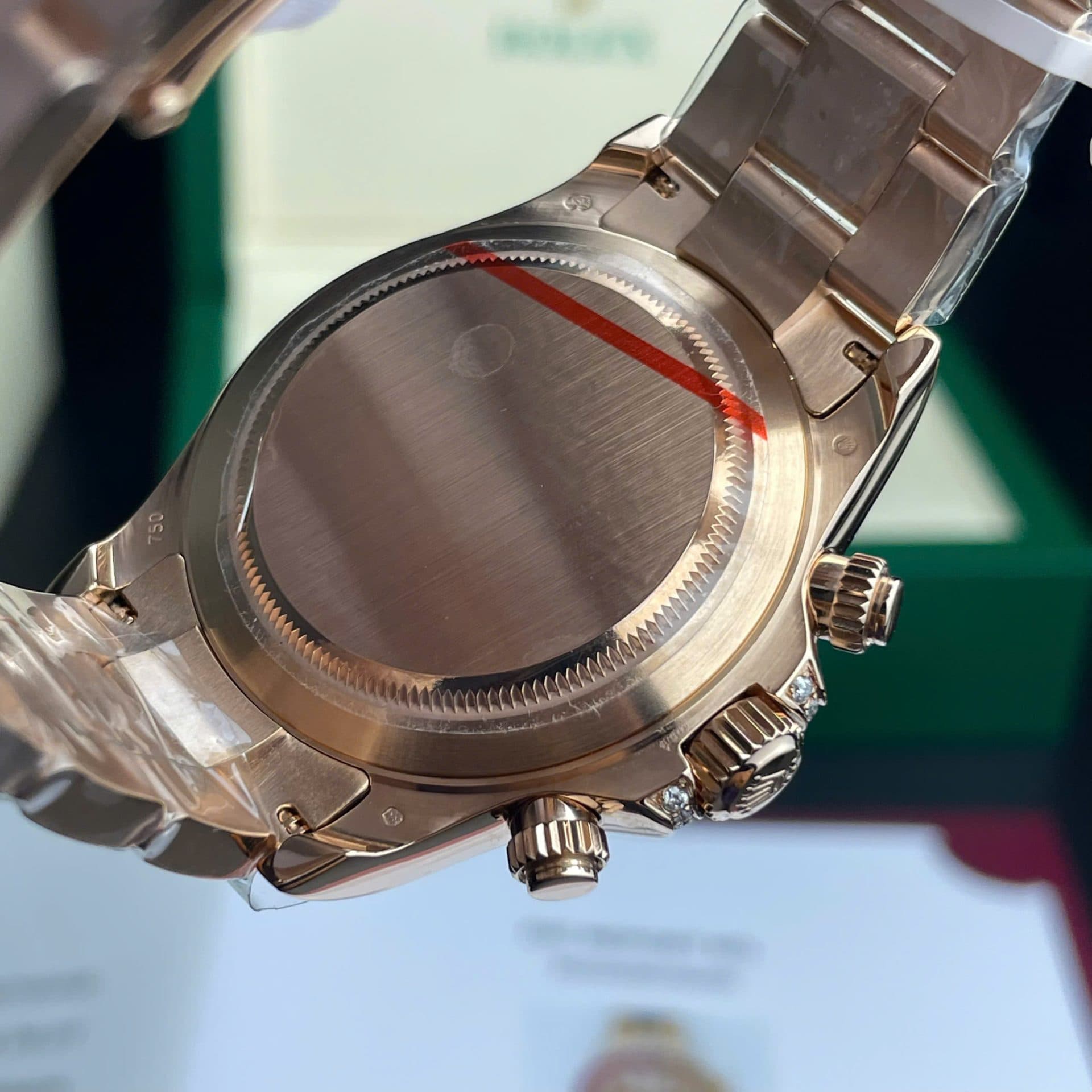 Dong-Ho-Rolex-Daytona-Rainbow-116595-Che-Tac-Boc-Vang-That-Ruby-Kim-Cuong-Moissanite-40mm-2-1