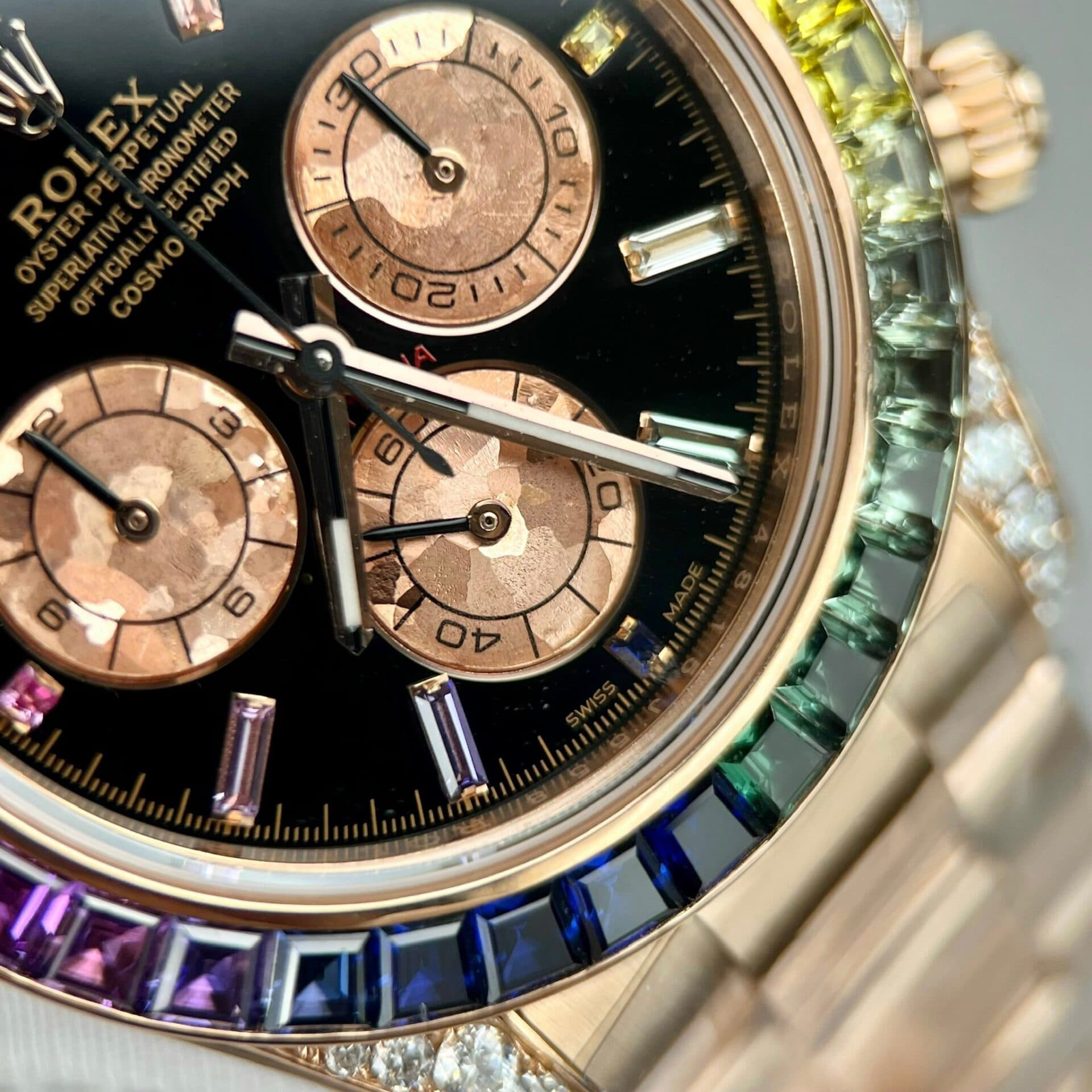 Dong-Ho-Rolex-Daytona-Rainbow-116595RBOW-Boc-Vang-Do-Kim-Cuong-Moissanite-40mm-7-1