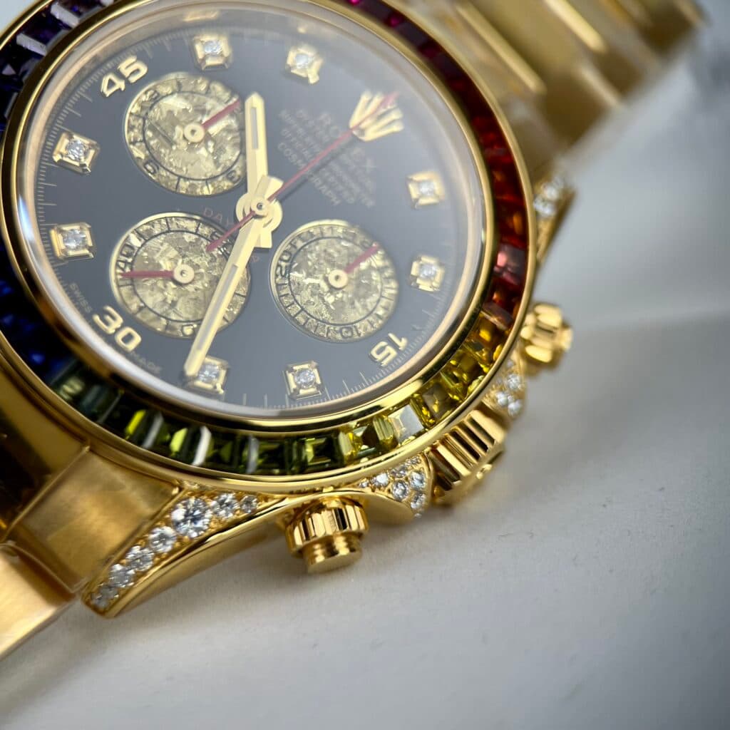 Dong-Ho-Rolex-Daytona-Rainbow-Boc-Vang-Do-Moissanite-Da-Quy-Tong-Hop-40mm-1-1