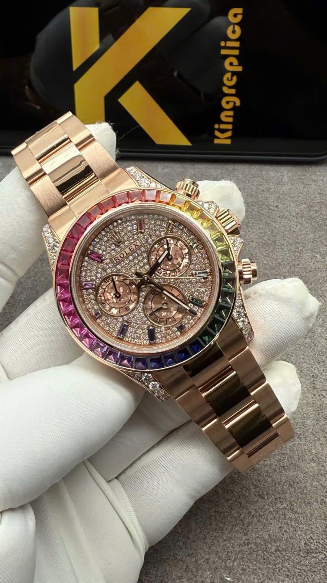 Dong-Ho-Rolex-Daytona-Rainbow-Che-Tac-Vang-Khoi-Dinh-Kim-Cuong-Tu-Nhien-40mm-2-1