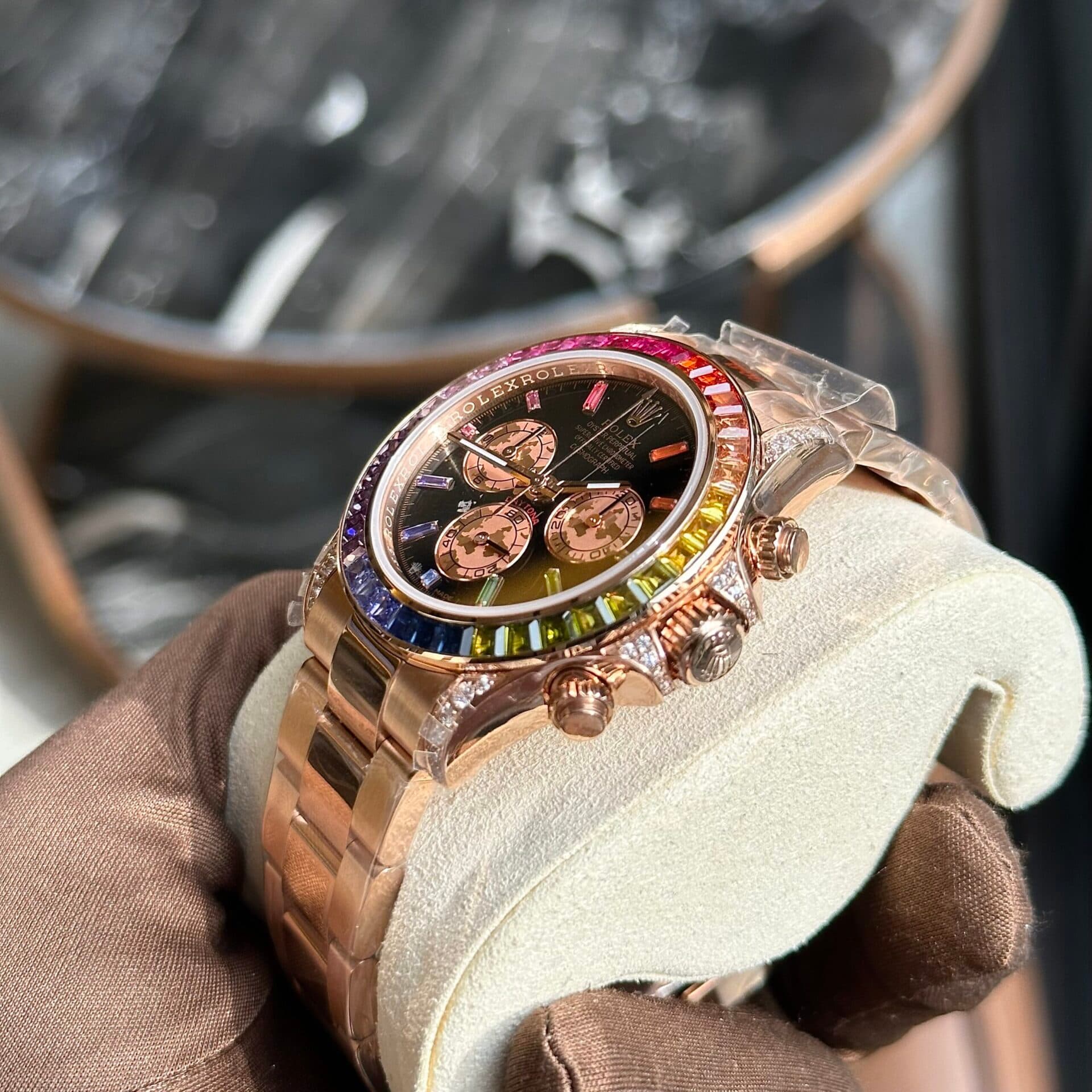 Dong-Ho-Rolex-Daytona-Rainbow-Nha-May-TW-Rep-11-40mm-1-scaled-1
