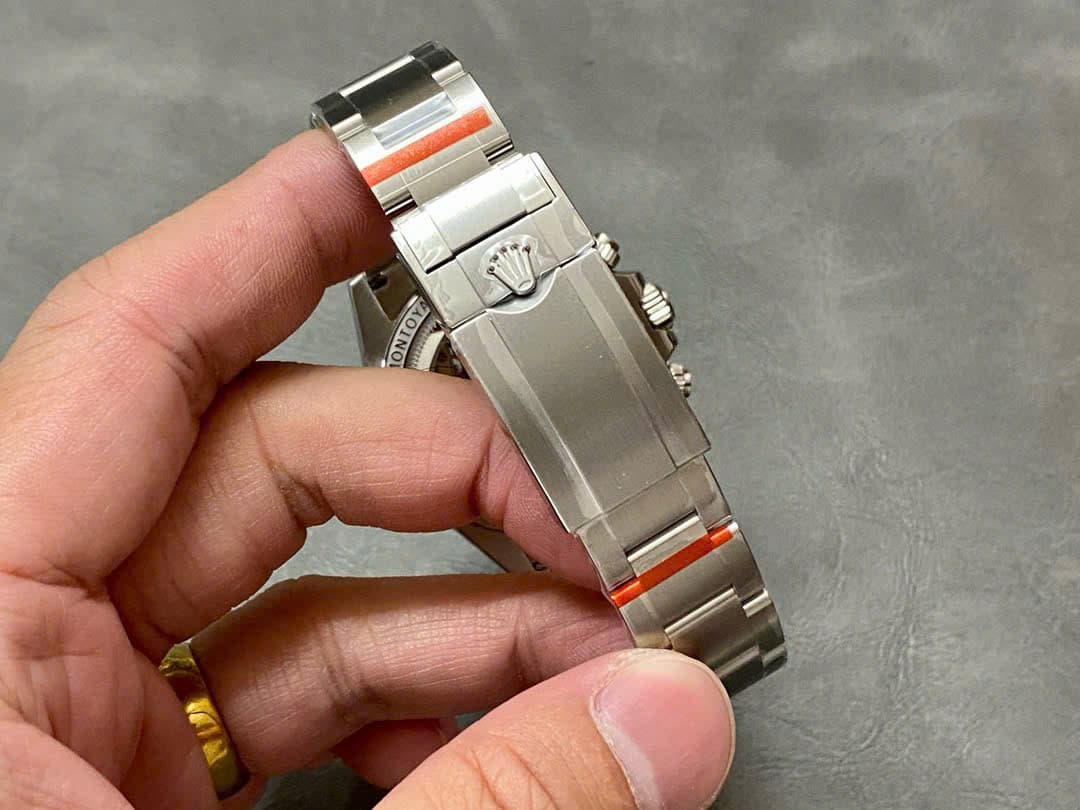 Dong-Ho-Rolex-Daytona-for-Juan-Pablo-Montoya-Che-Tac-Xuong-Sonic-40mm-2-1