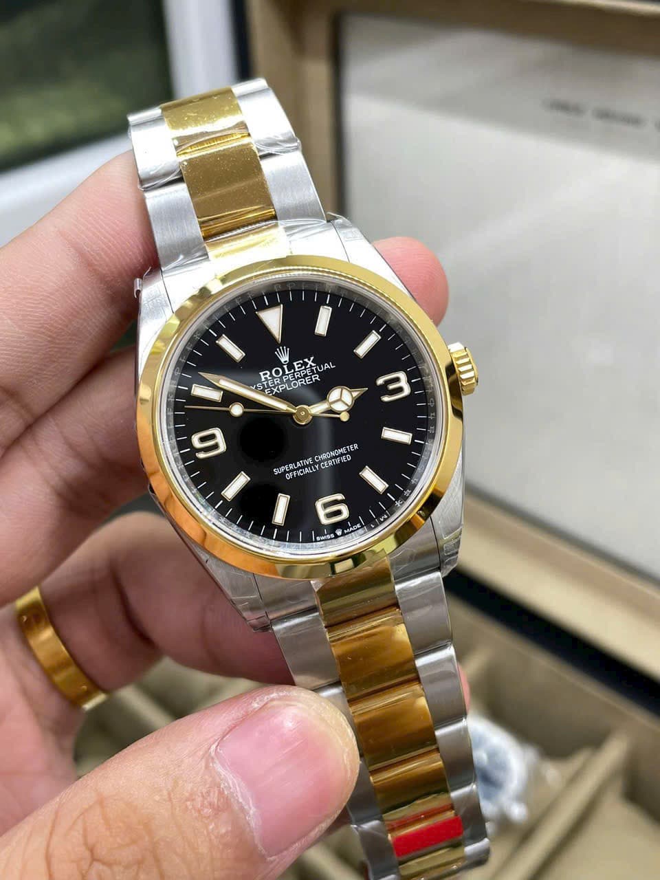 Dong-Ho-Rolex-Explorer-124273-Replica-11-Nha-May-VS-Day-Oyster-36mm-2-1