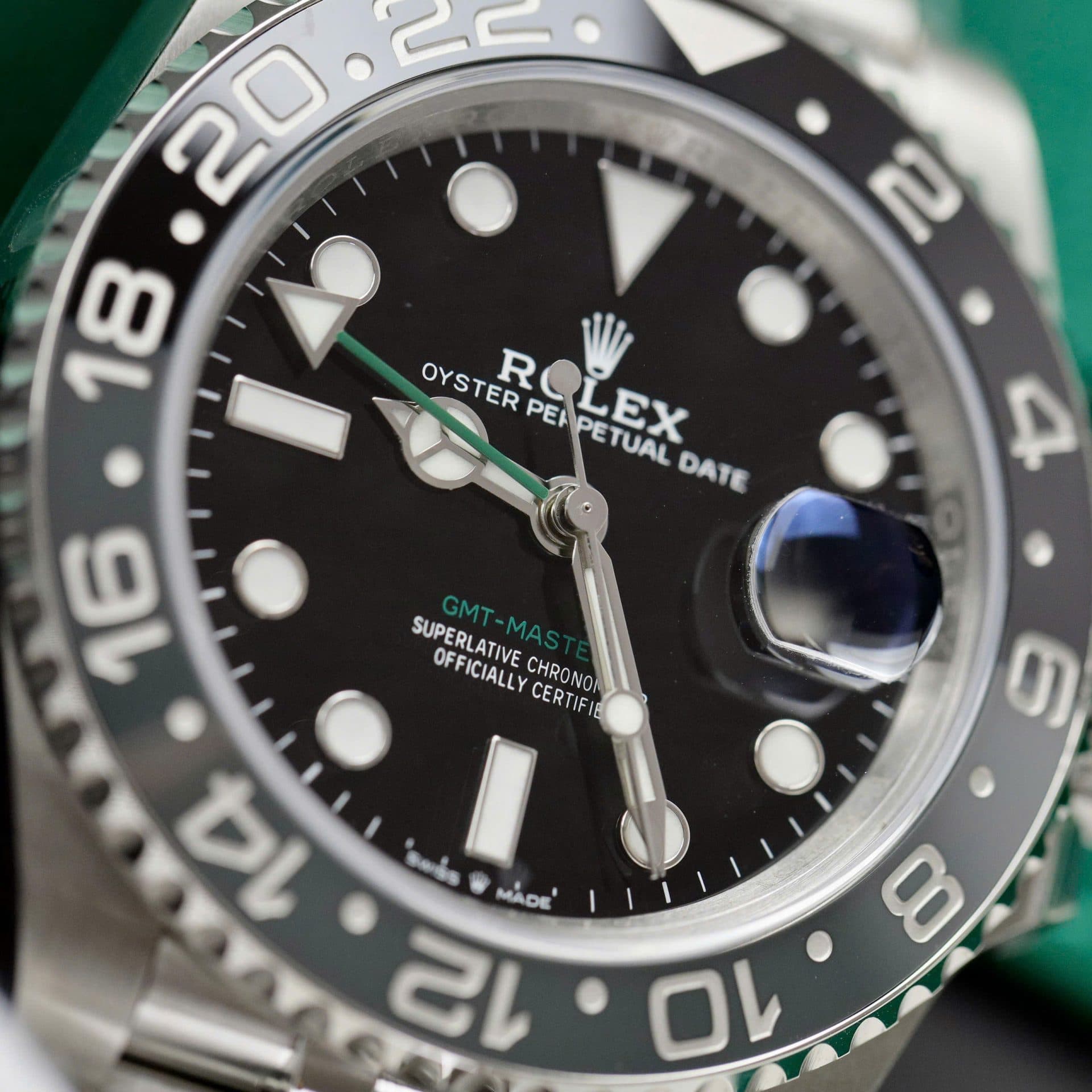 Dong-Ho-Rolex-GMT-Master-II-126710GRNR-Replica-11-Cao-Cap-Nha-May-Clean-41mm-7-1