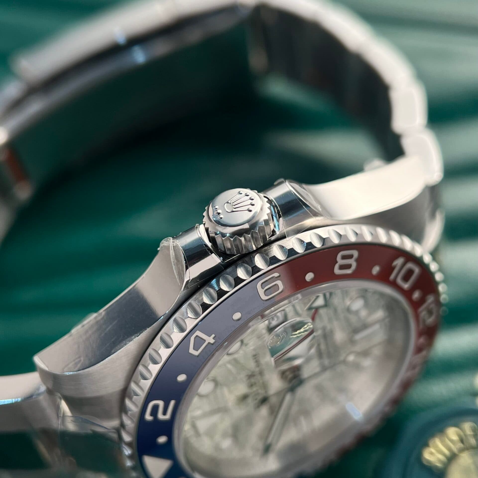 Dong-Ho-Rolex-GMT-Master-II-126719BLRO-Rep-11-Mat-Thien-Thach-1-scaled-1