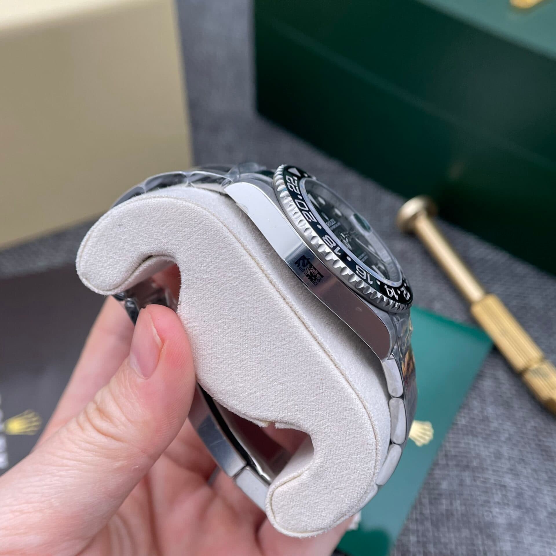 Dong-Ho-Rolex-GMT-Master-II-Black-Dial-Nha-May-Clean-40mm-7-1