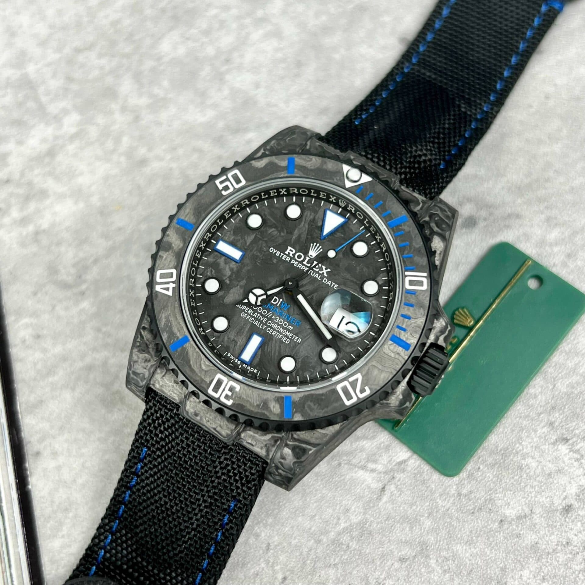 Dong-Ho-Rolex-GMT-Master-II-Diw-Replica-11-Carbon-Sieu-Nhe-40mm-4-1
