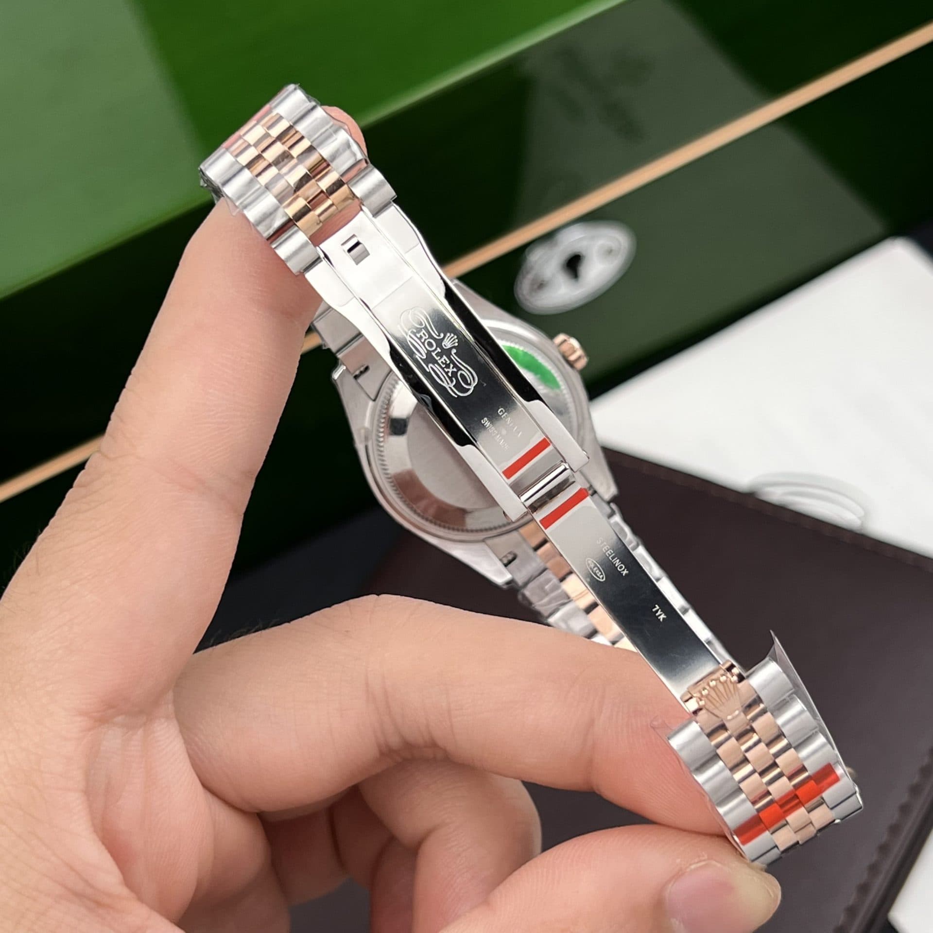 Dong-Ho-Rolex-Gia-RE-1