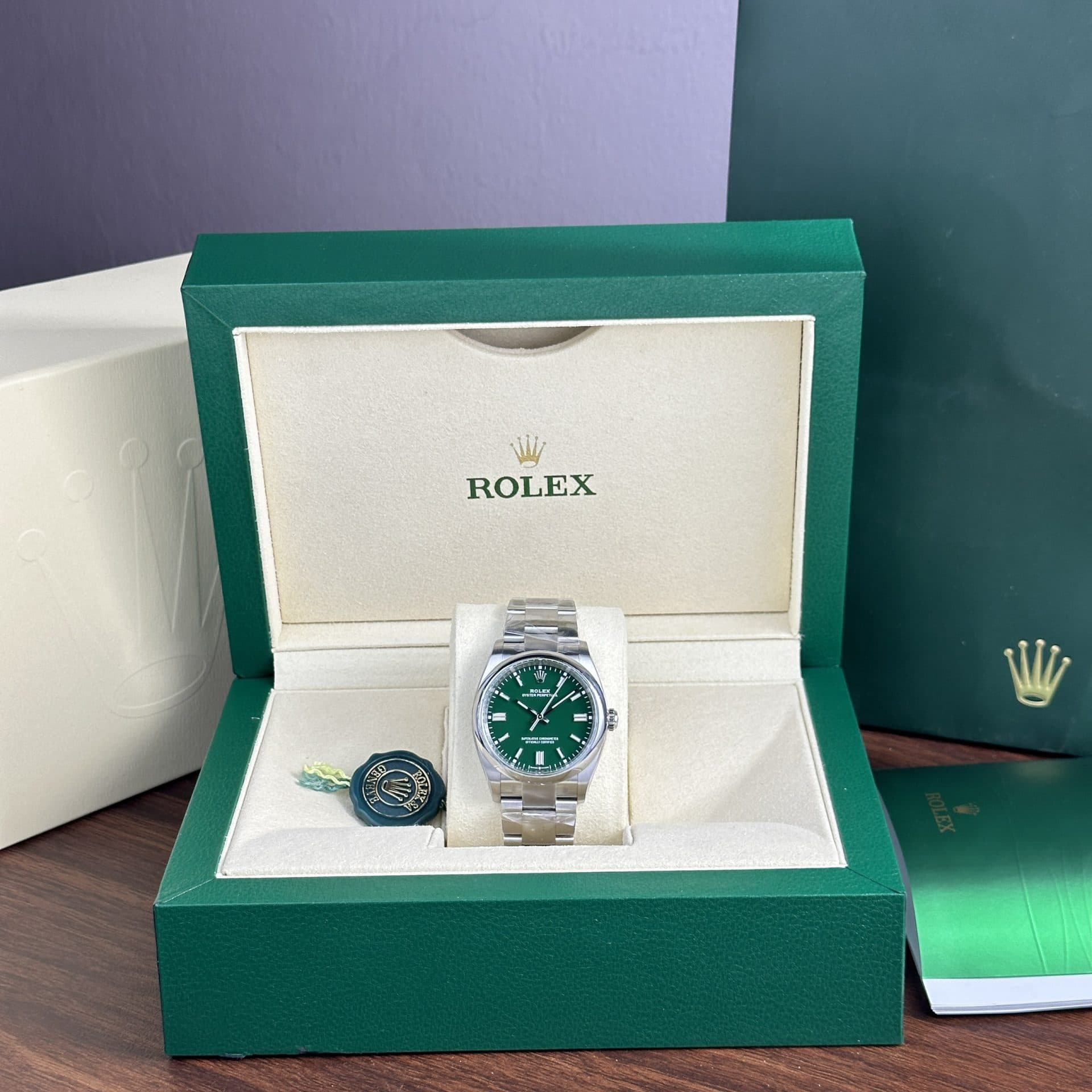 Dong-Ho-Rolex-Nam-Che-Tac-Oyster-Perpetual-126000-Mat-Xanh-La-Cay-Clean-Factory-36mm-1-1