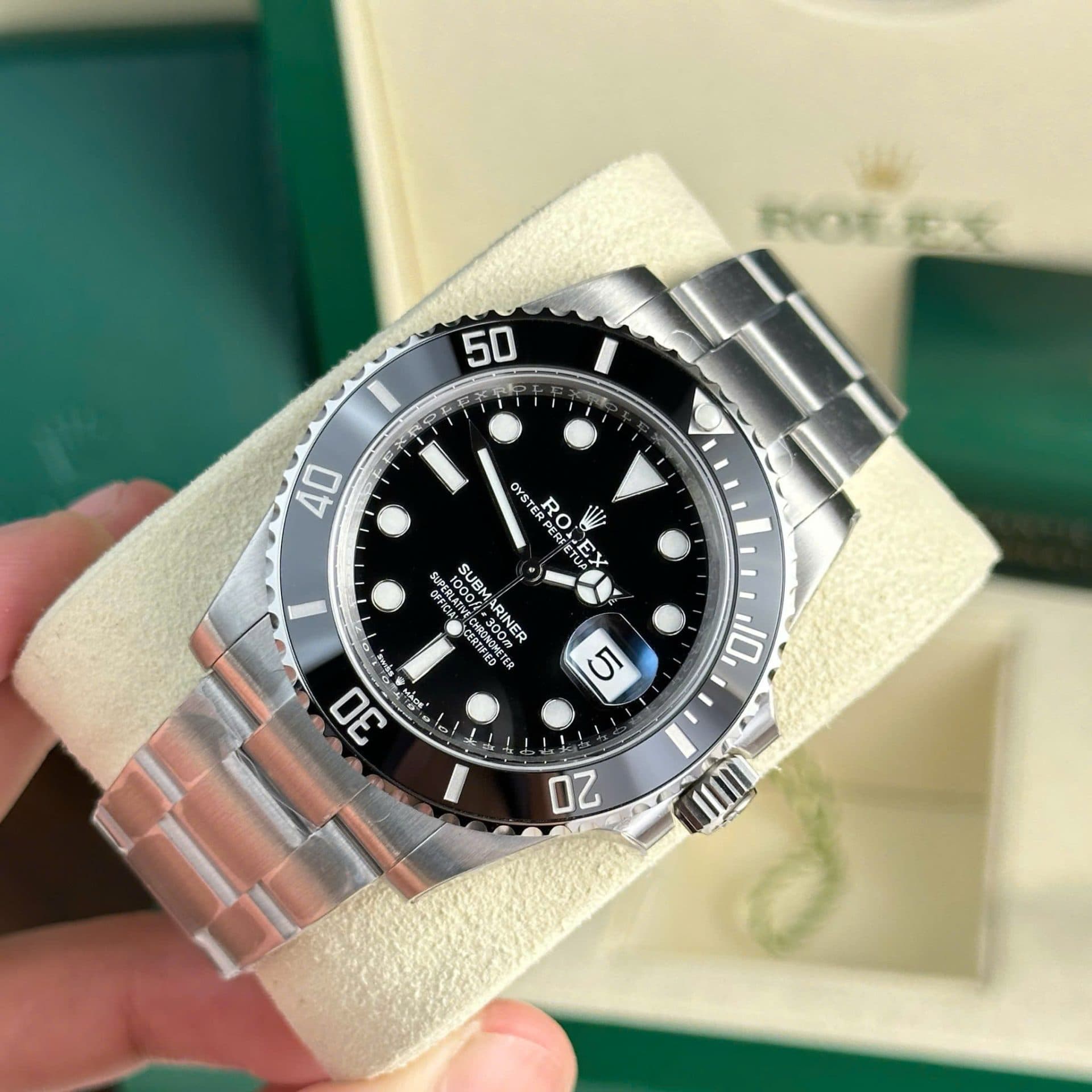 Dong-Ho-Rolex-Nam-Che-Tac-Submariner-126610LN-Mat-Den-Nha-May-VS-41mm-2-1