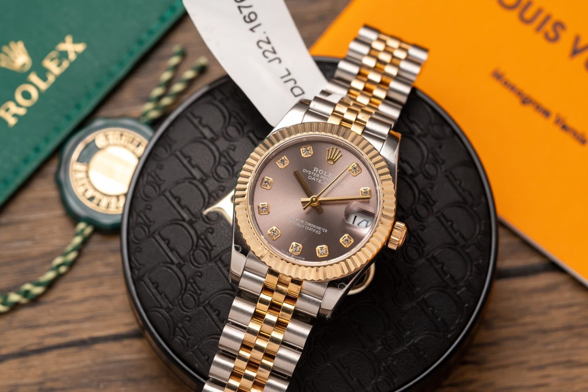 Dong-Ho-Rolex-Nu-Boc-Vang-Datejust-278273-Replica-11-31mm-1-1