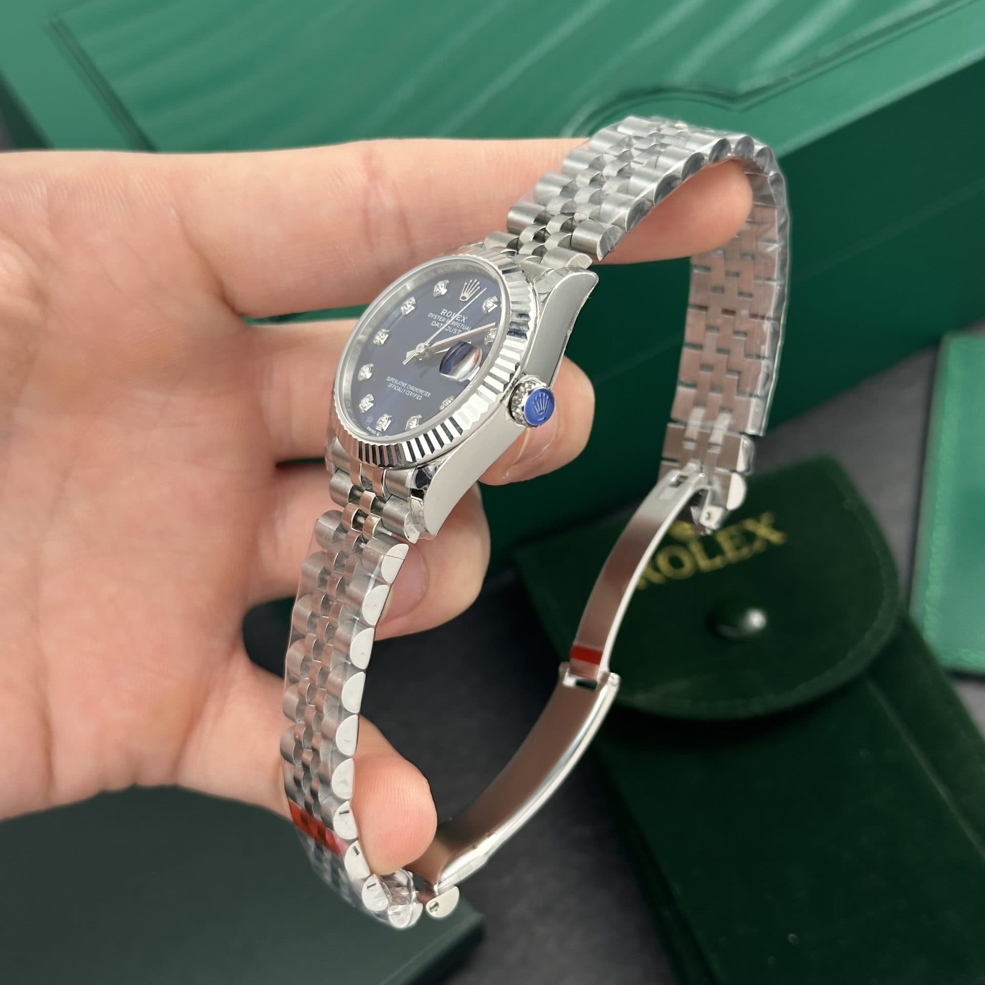 Dong-Ho-Rolex-Nu-DateJust-Replica-Cao-Cap-Mat-Xanh-Blue-31mm-2-1