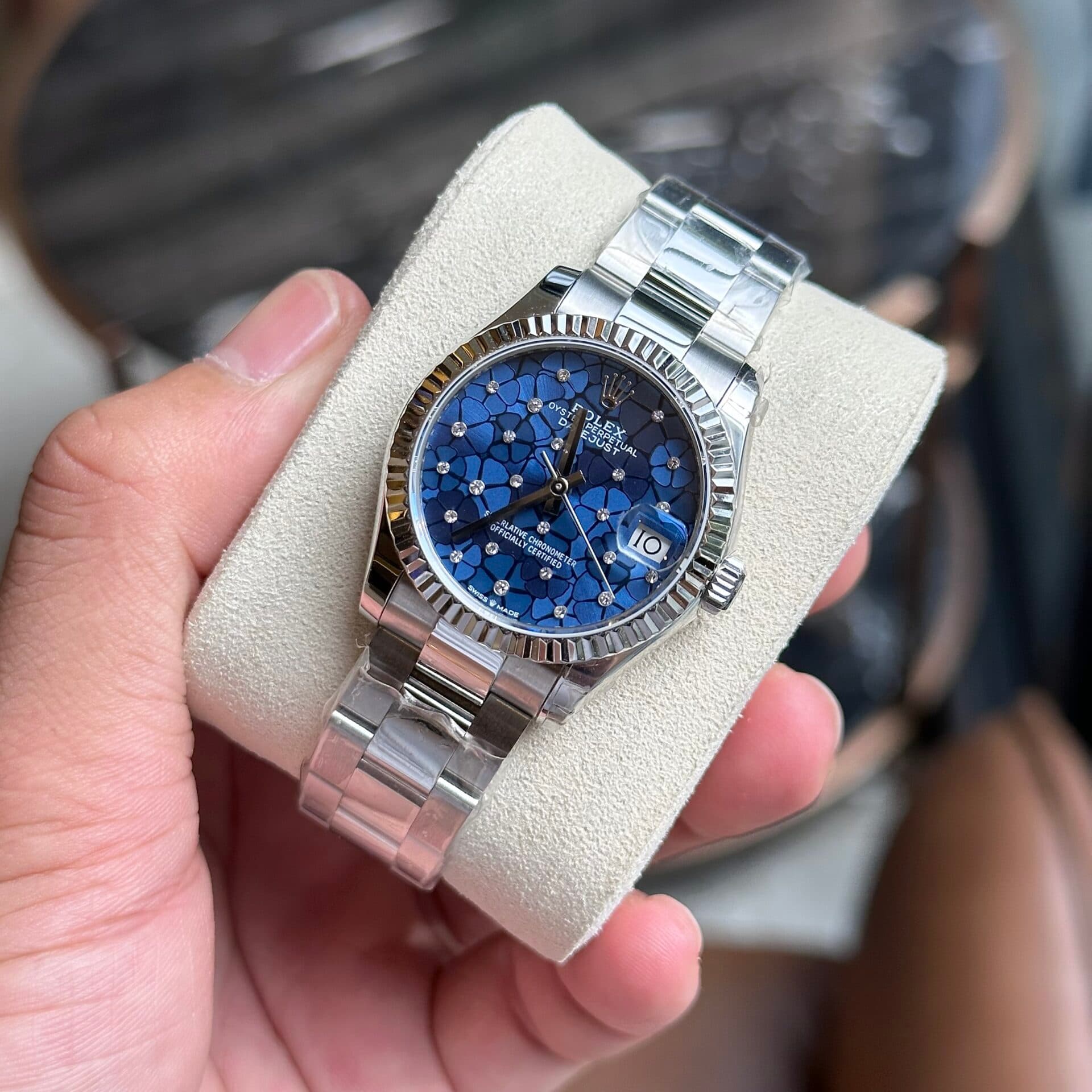 Dong-Ho-Rolex-Nu-DateJust-Replica-Mat-So-Cay-La-Mau-Xanh-Duong-31mm-3-1