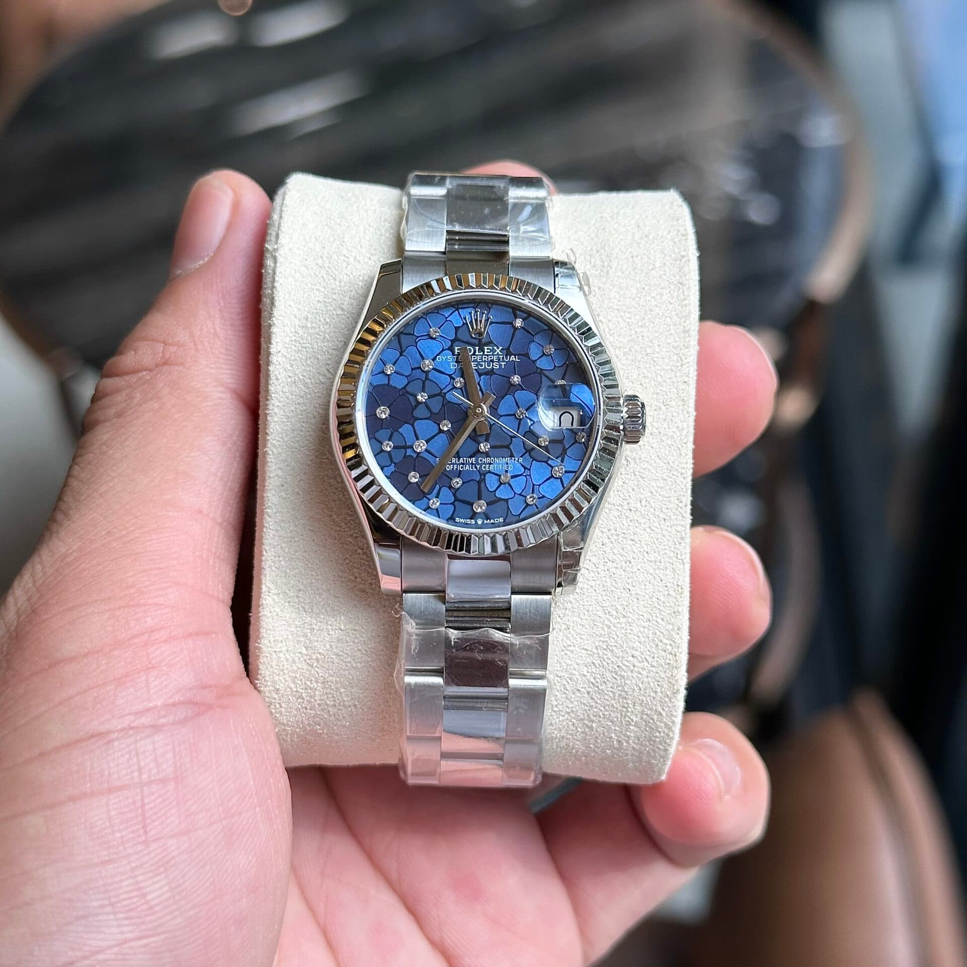 Dong-Ho-Rolex-Nu-DateJust-Replica-Mat-So-Cay-La-Mau-Xanh-Duong-31mm-5-1