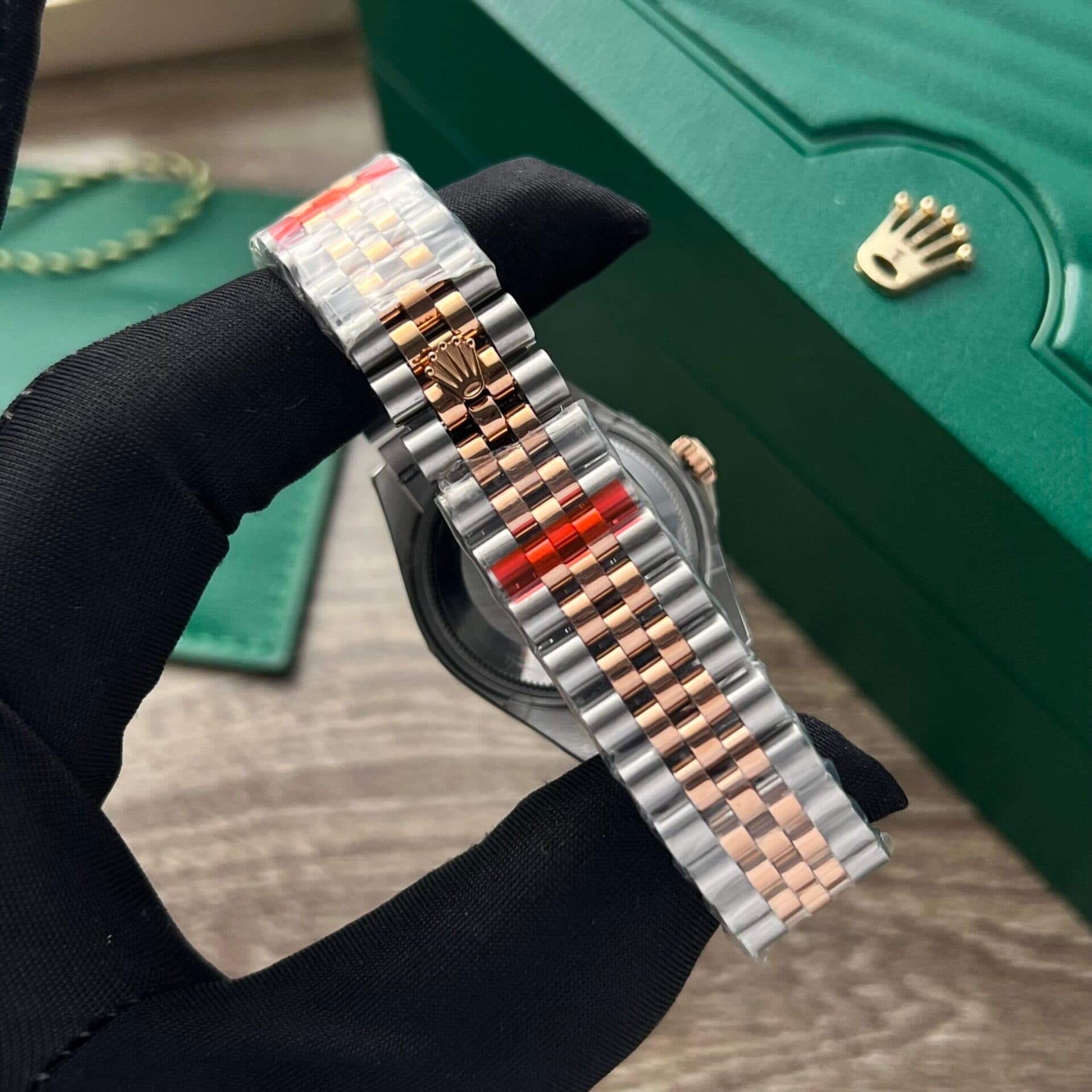 Dong-Ho-Rolex-Nu-Datejust-Replica-11-Dinh-Da-Mat-Xam-31mm-5-scaled-1