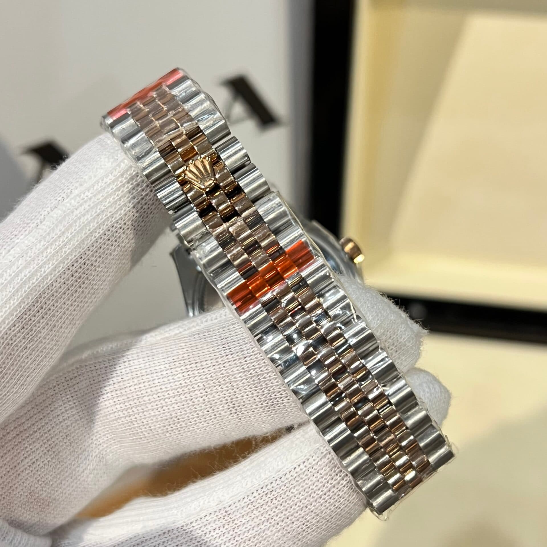 Dong-Ho-Rolex-Nu-Dinh-Da-Mat-So-Xam-Fake-11-31mm-2-1