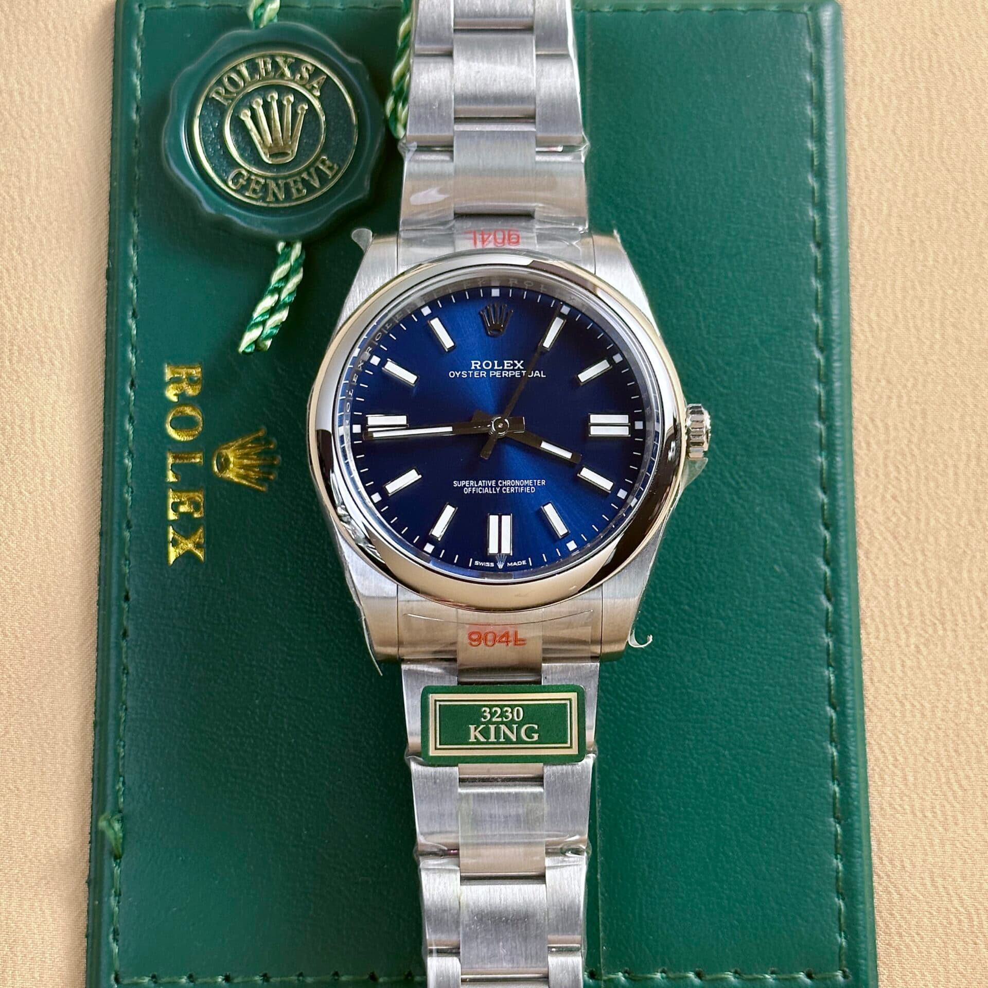 Dong-Ho-Rolex-Oyster-Perpetual-124300-Mat-Xanh-Duong-Nha-May-King-41mm-1-1