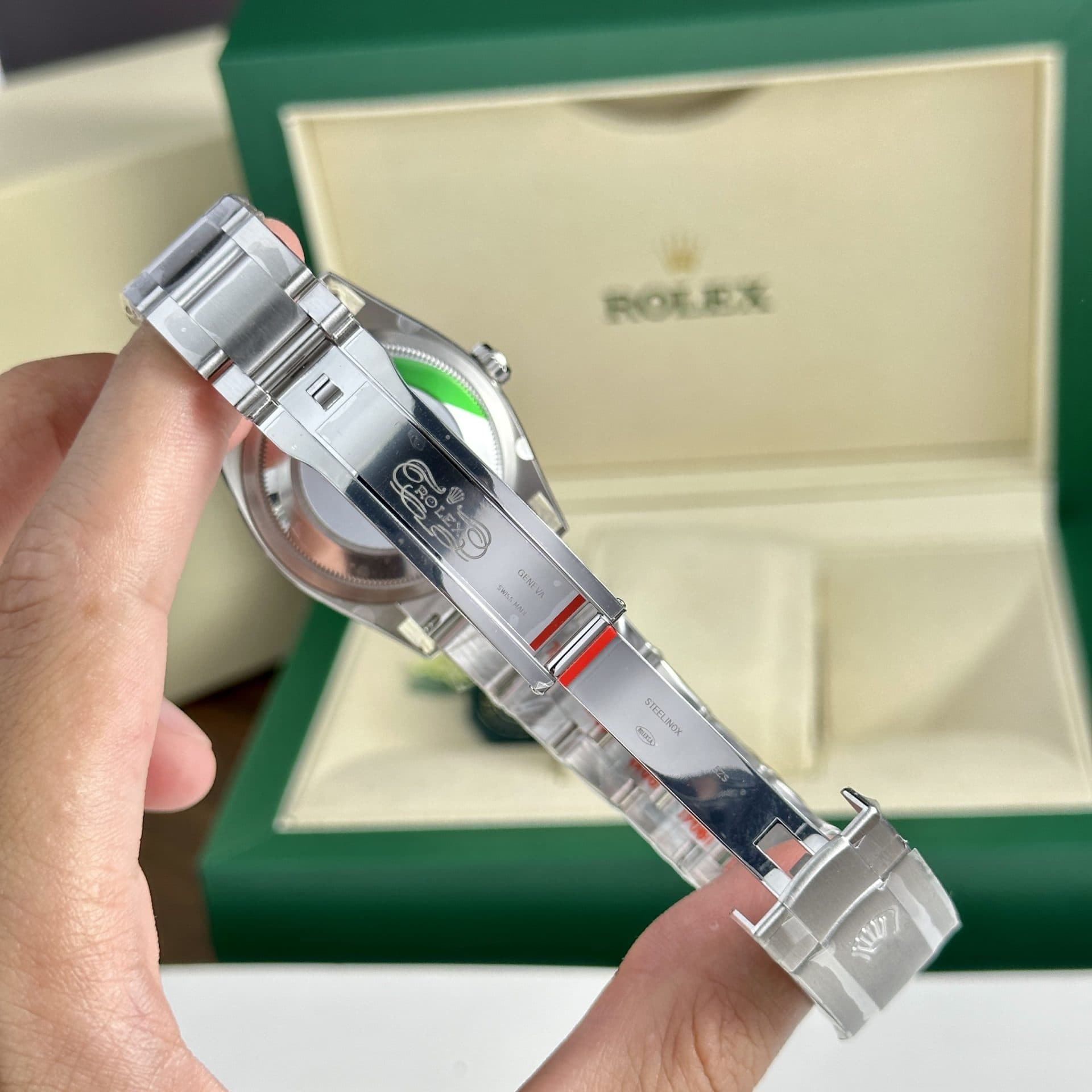 Dong-Ho-Rolex-Oyster-Perpetual-Replica-11-1