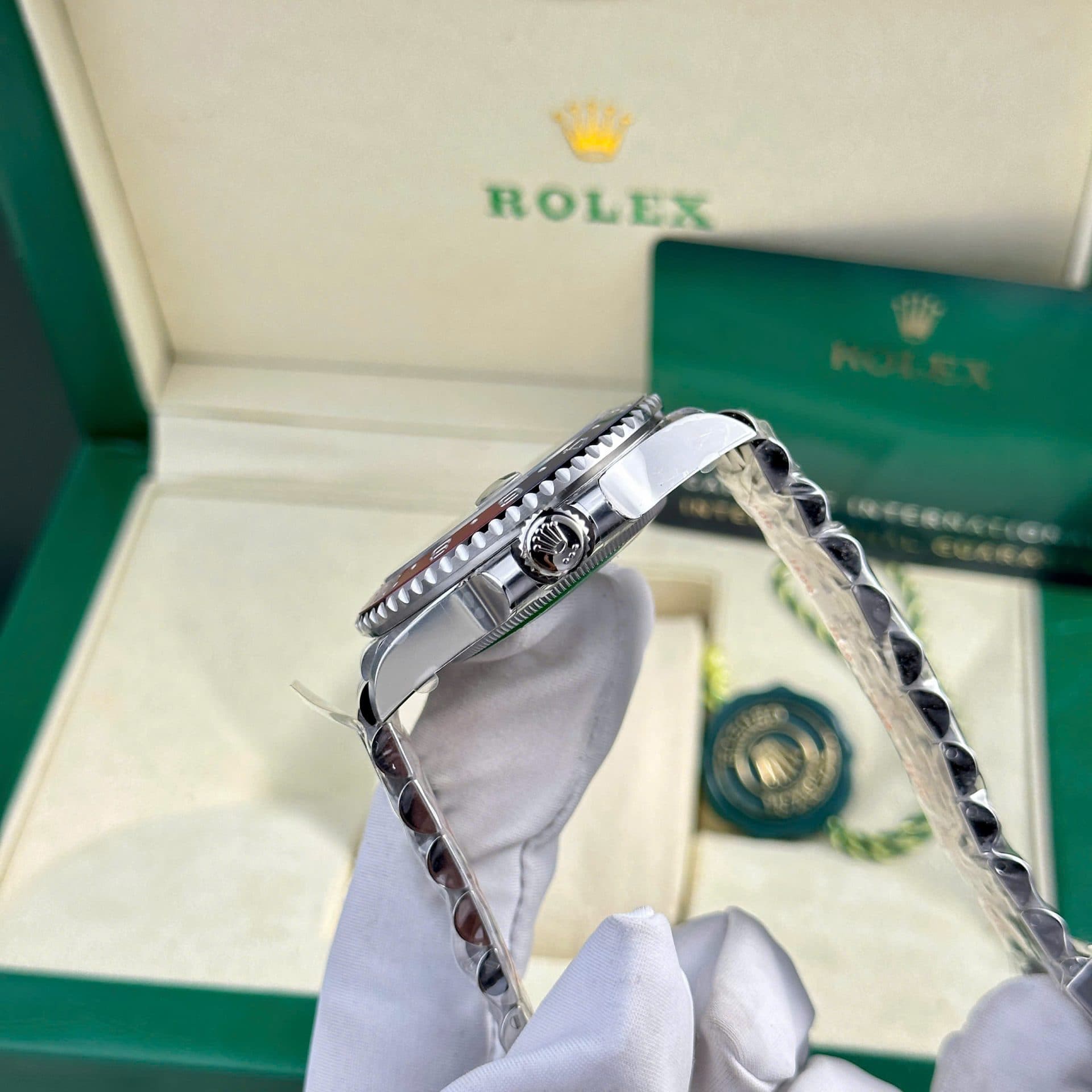 Dong-Ho-Rolex-Pepsi-GMT-Master-II-126710blro-Clean-Factory-V3-40mm-1-1