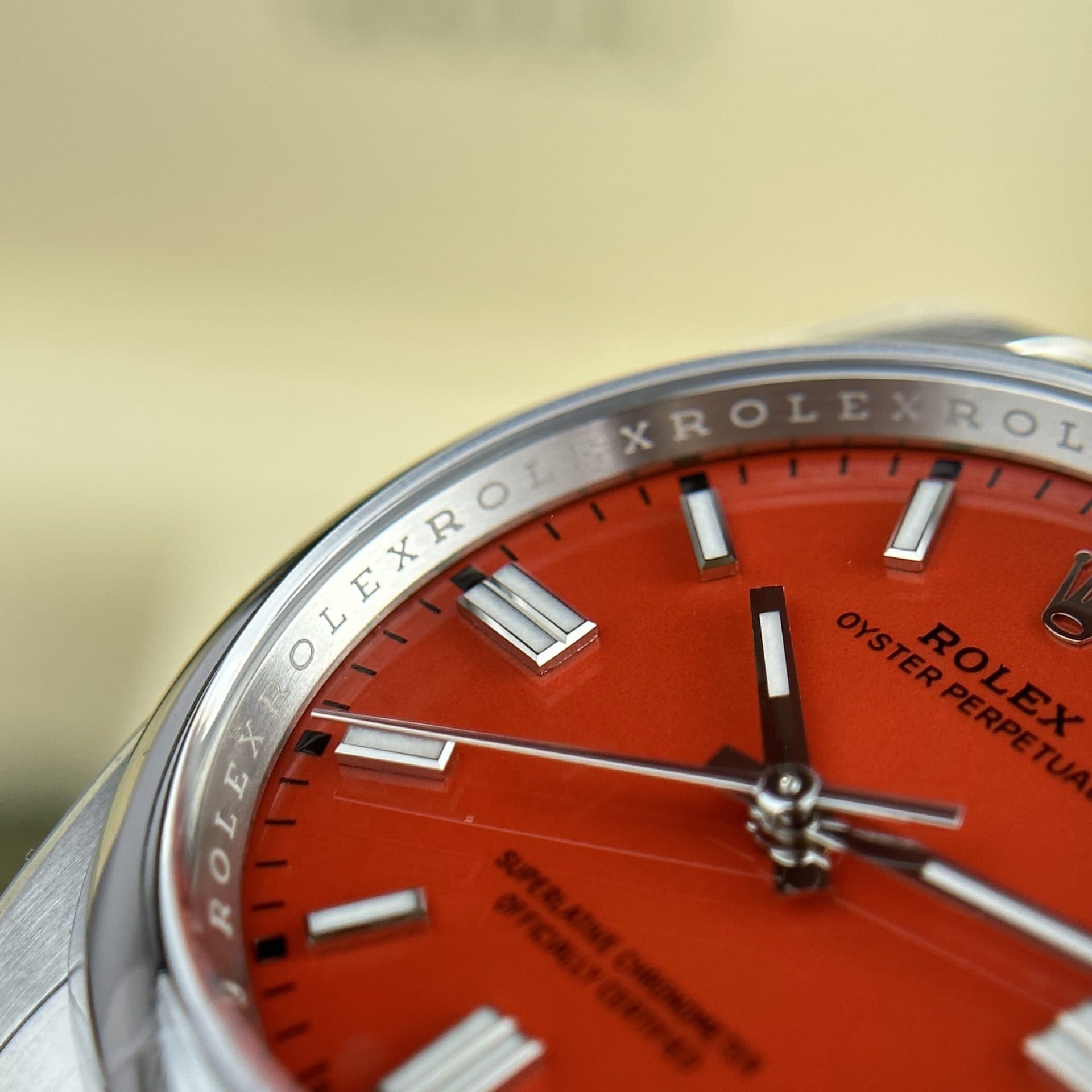 Dong-Ho-Rolex-Rep-11-Oyster-Perpetual-126000-Mat-Mau-Do-Clean-Factory-36mm-3-1