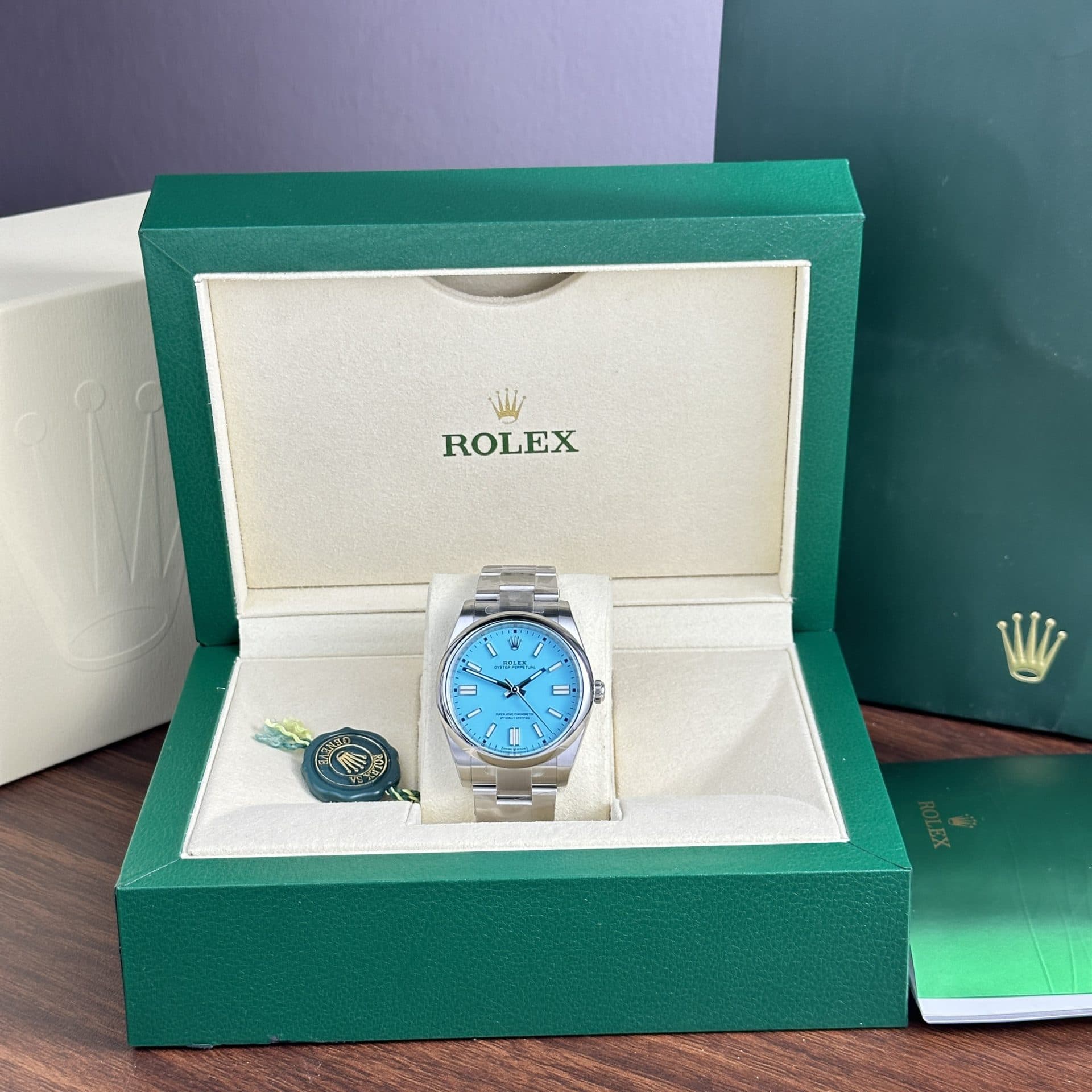 Dong-Ho-Rolex-Replica-11-Oyster-Perpetual-124300-Mat-Xanh-Bang-Nha-May-Clean-41mm-1-1