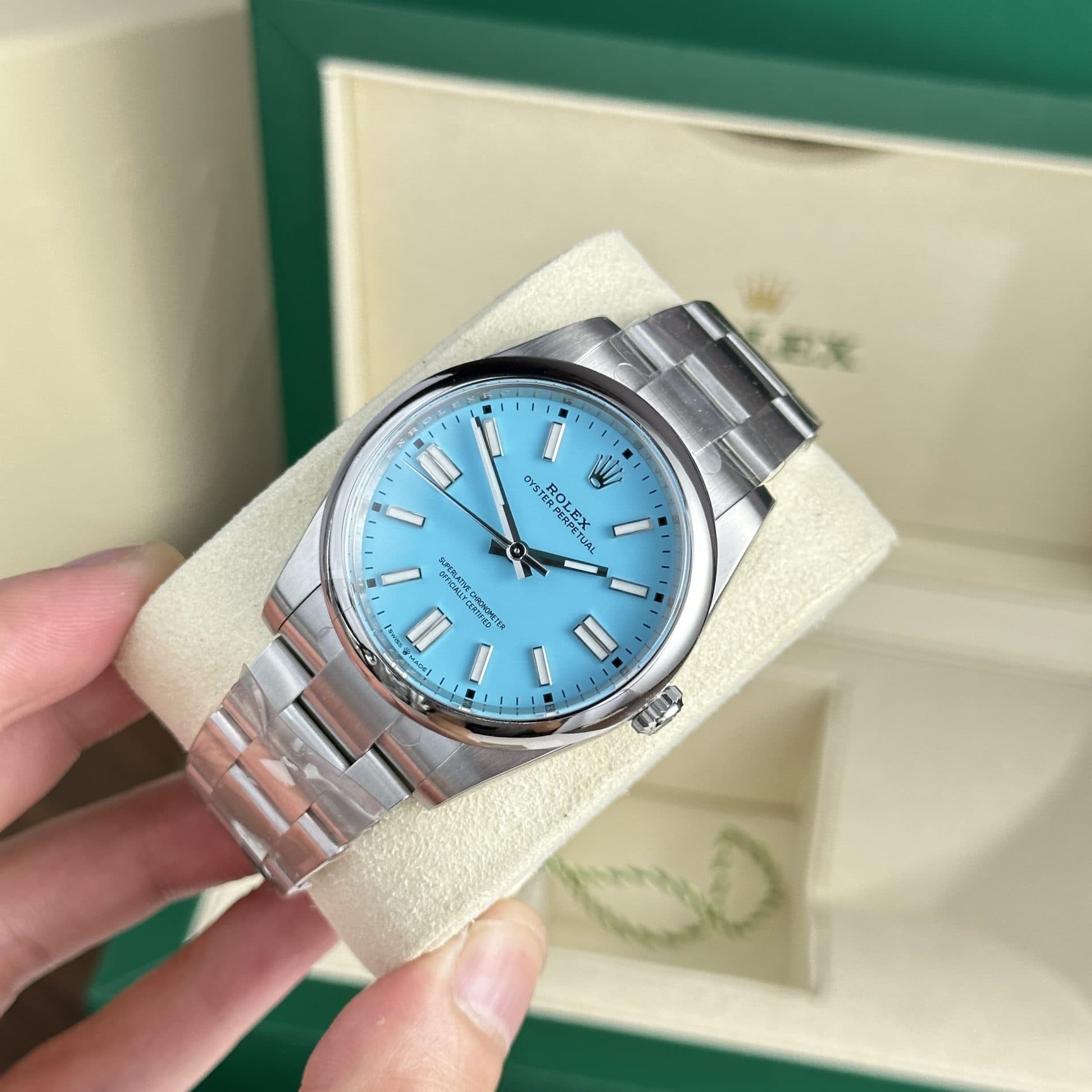 Dong-Ho-Rolex-Replica-11-Oyster-Perpetual-124300-Mat-Xanh-Bang-Nha-May-Clean-41mm-6-1