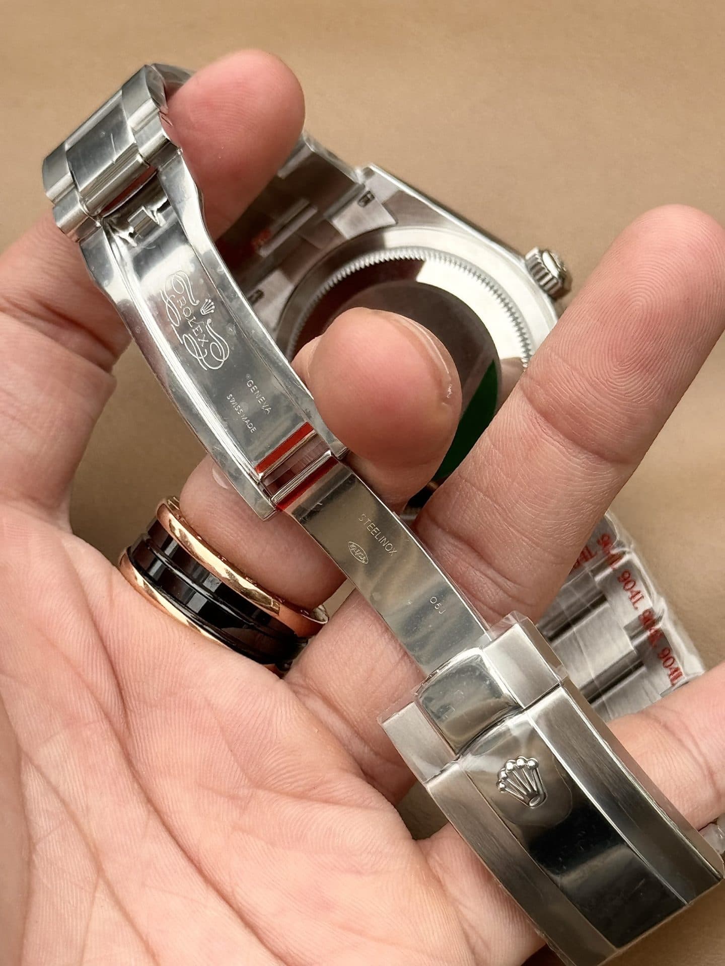 Dong-Ho-Rolex-Replica-Cao-Cap-Sky-Dweller-326934-Mat-Trang-42mm-1-1