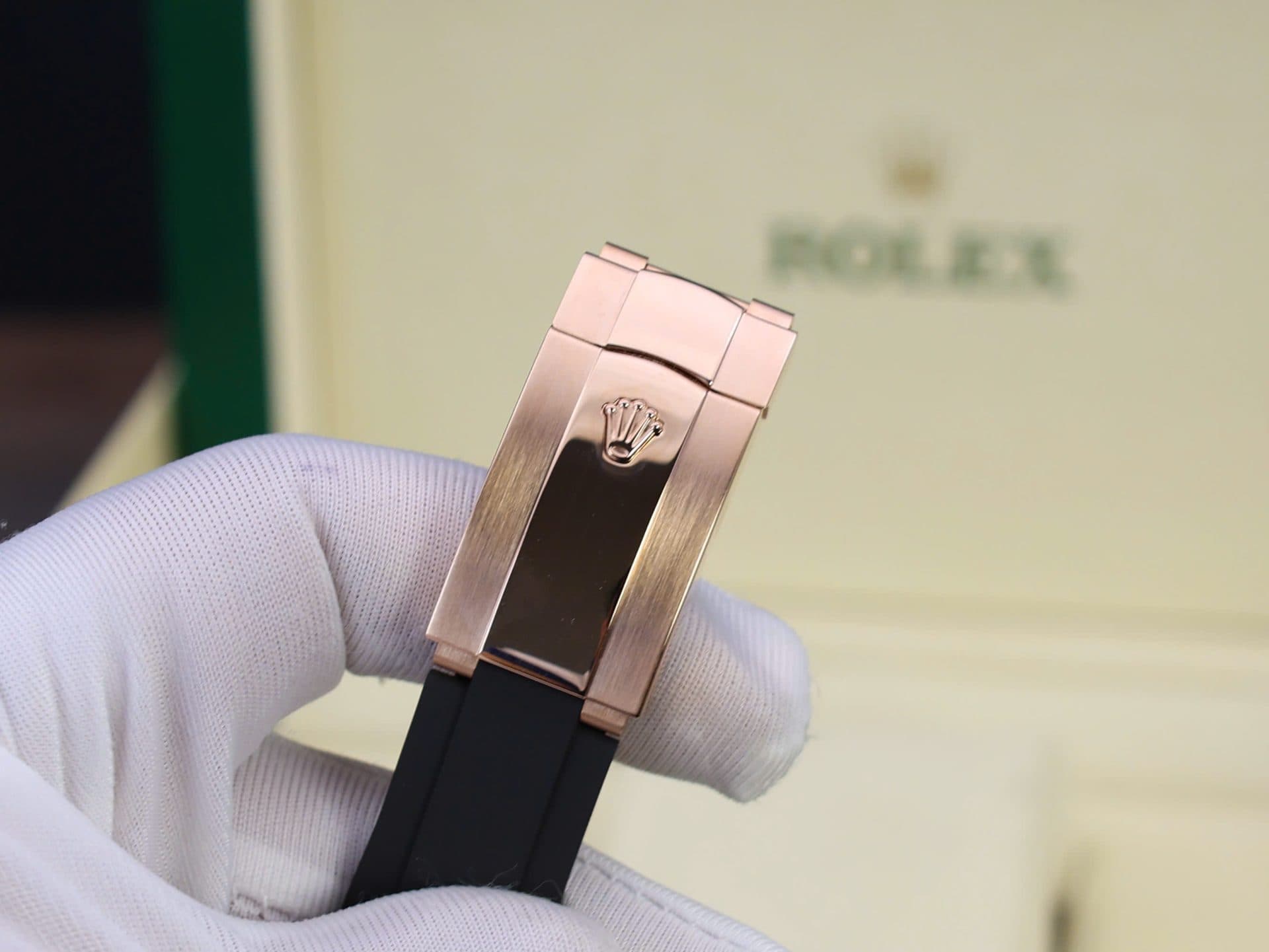 Dong-Ho-Rolex-Sky-Dweller-M336235-Che-Tac-Boc-Vang-That-Mat-Chocolate-42mm-11-1