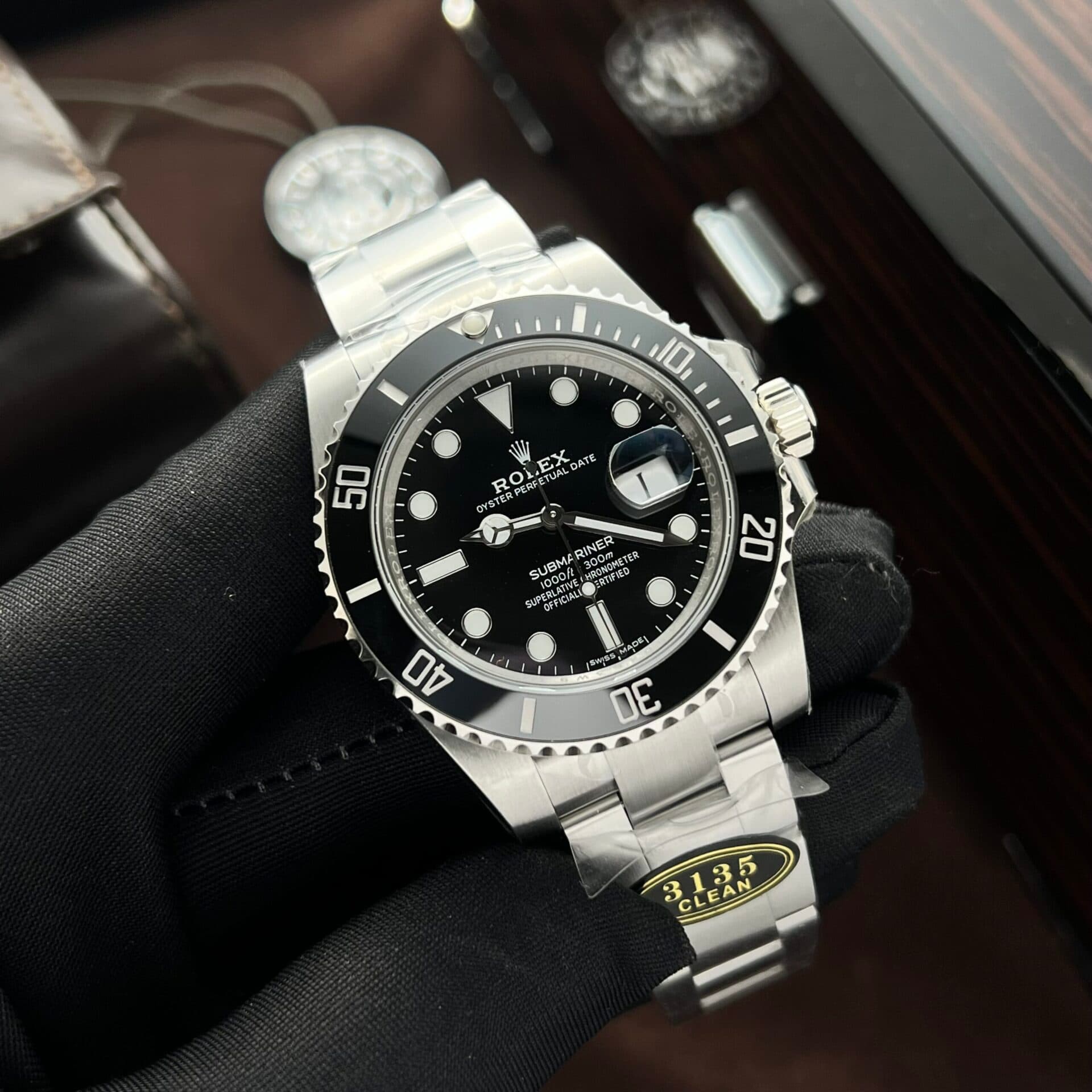 Dong-Ho-Rolex-Submariner-116610LN-Replica-11-Clean-Factory-4-scaled-1