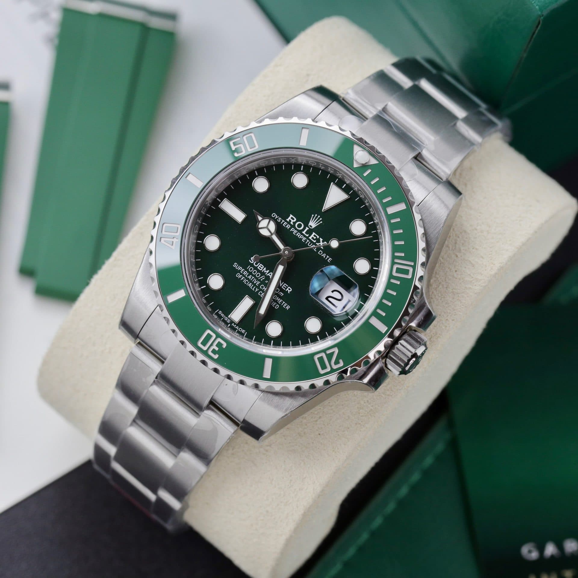 Dong-Ho-Rolex-Submariner-116610LV-Hulk-Replica-Nha-May-VS-40mm-6-1