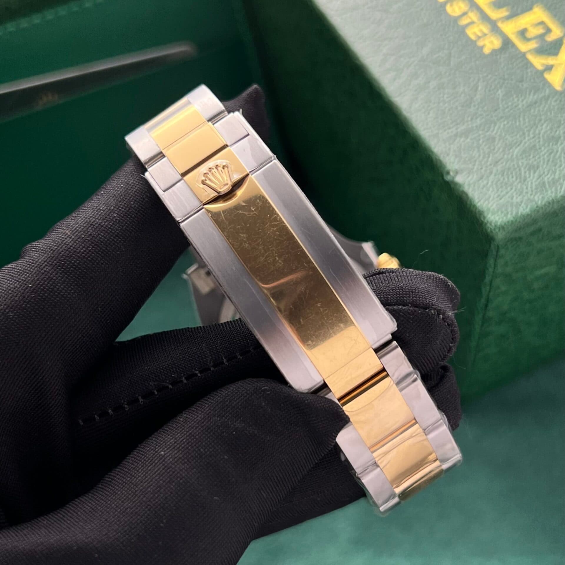 Dong-Ho-Rolex-Submariner-126613LN-Mat-So-Den-Nha-May-Clean-41mm-4-scaled-1