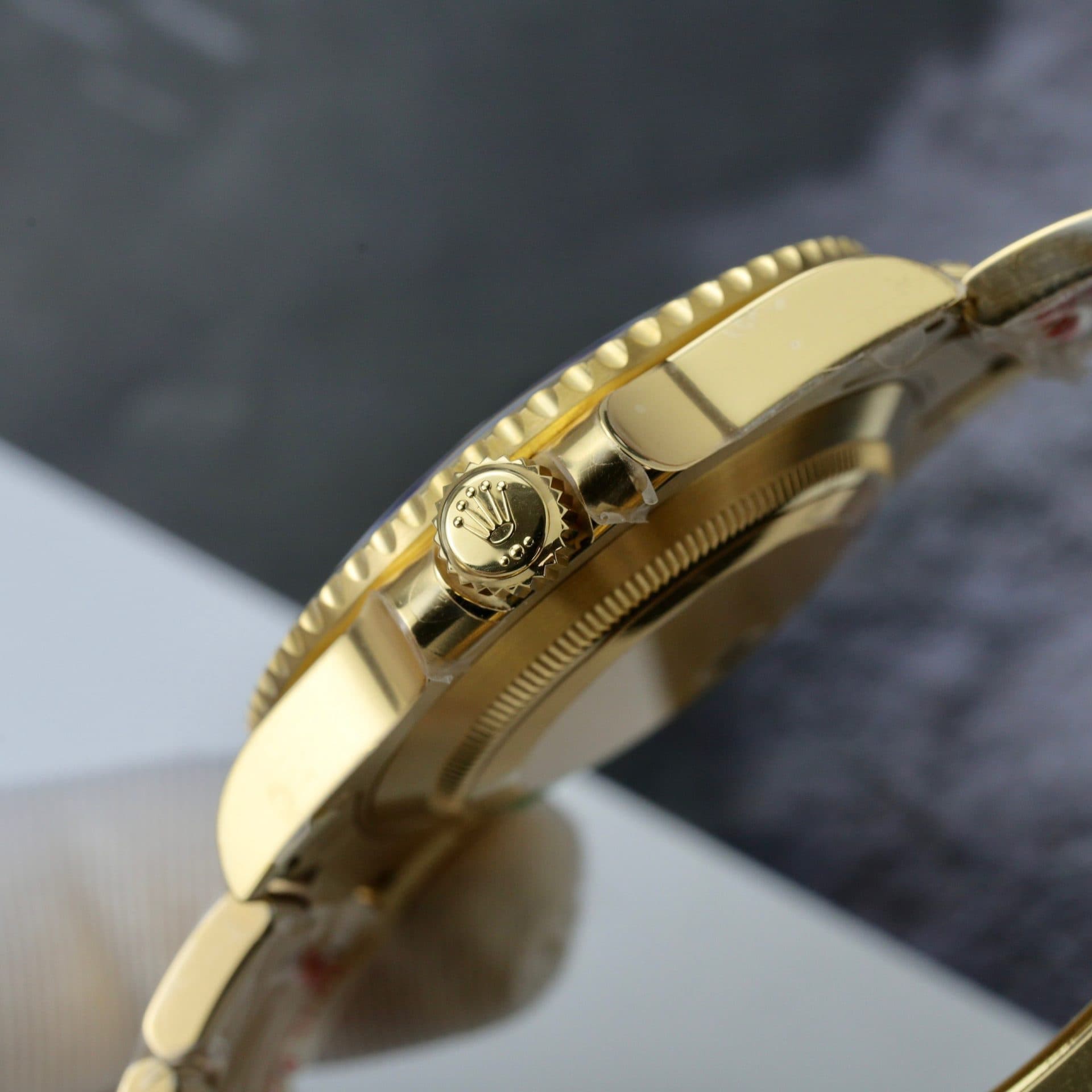 Dong-Ho-Rolex-Submariner-126618LB-Replica-Nha-May-VS-40mm-7-1
