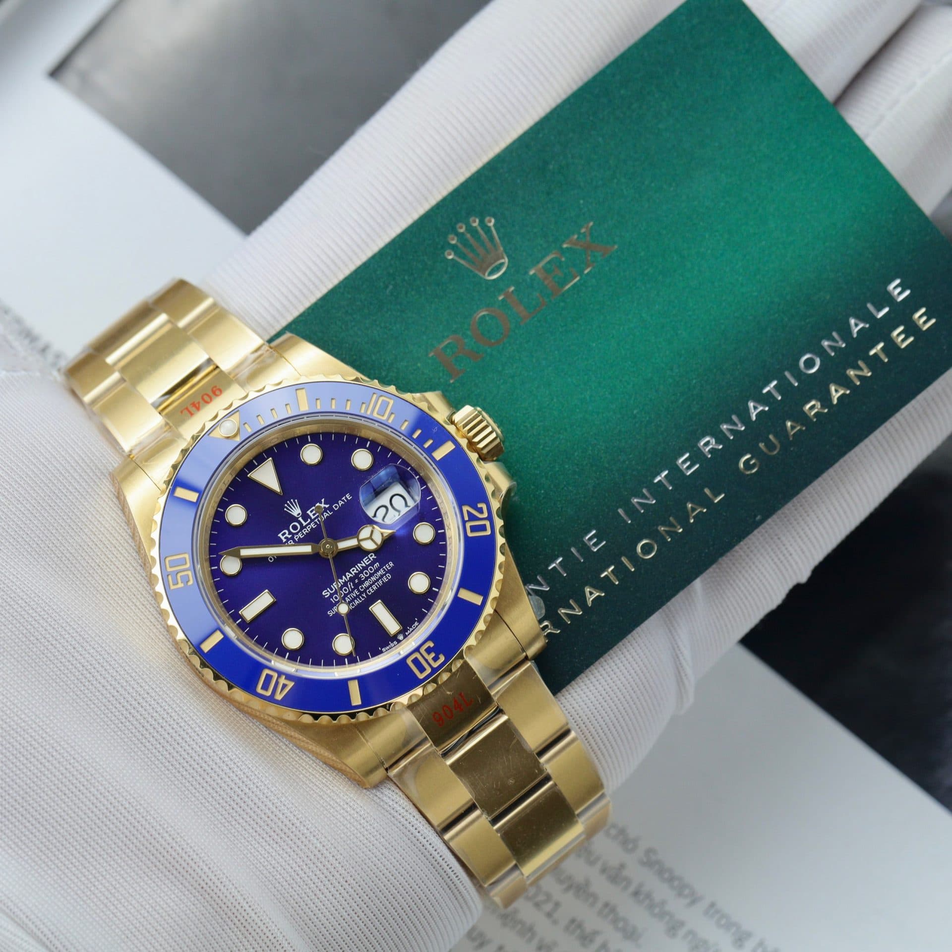 Dong-Ho-Rolex-Submariner-126618LB-Replica-Nha-May-VS-40mm-8-1