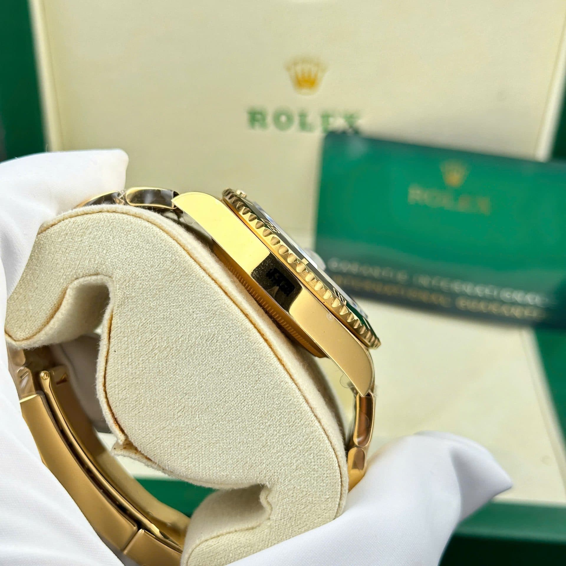 Dong-Ho-Rolex-Submariner-126618LN-Replica-11-Mat-Den-Nha-May-VS-41mm-4-1