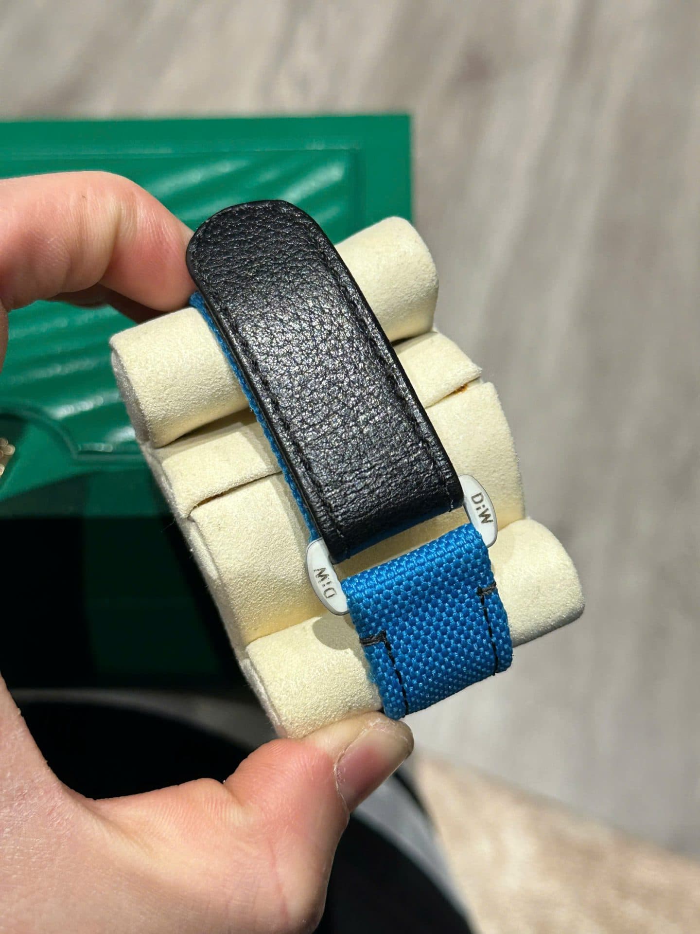 Dong-Ho-Rolex-Submariner-DIW-Replica-11-Vo-Carbon-Mat-Den-40mm-7-1