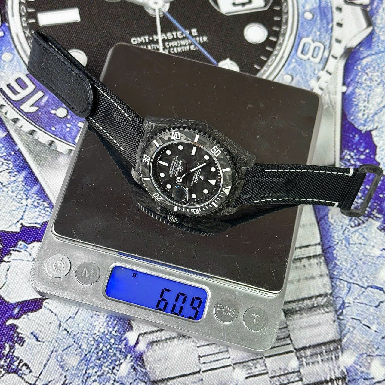 Dong-Ho-Rolex-Submariner-Diw-Replica-11-Carbon-Sieu-Nhe-40mm-10-1