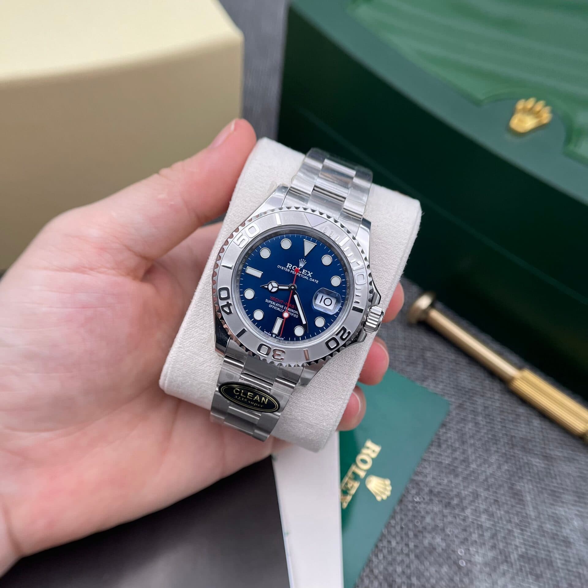 Dong-Ho-Rolex-Yacht-Master-116622-Mat-So-Xanh-Clean-Factory-40mm-2-1