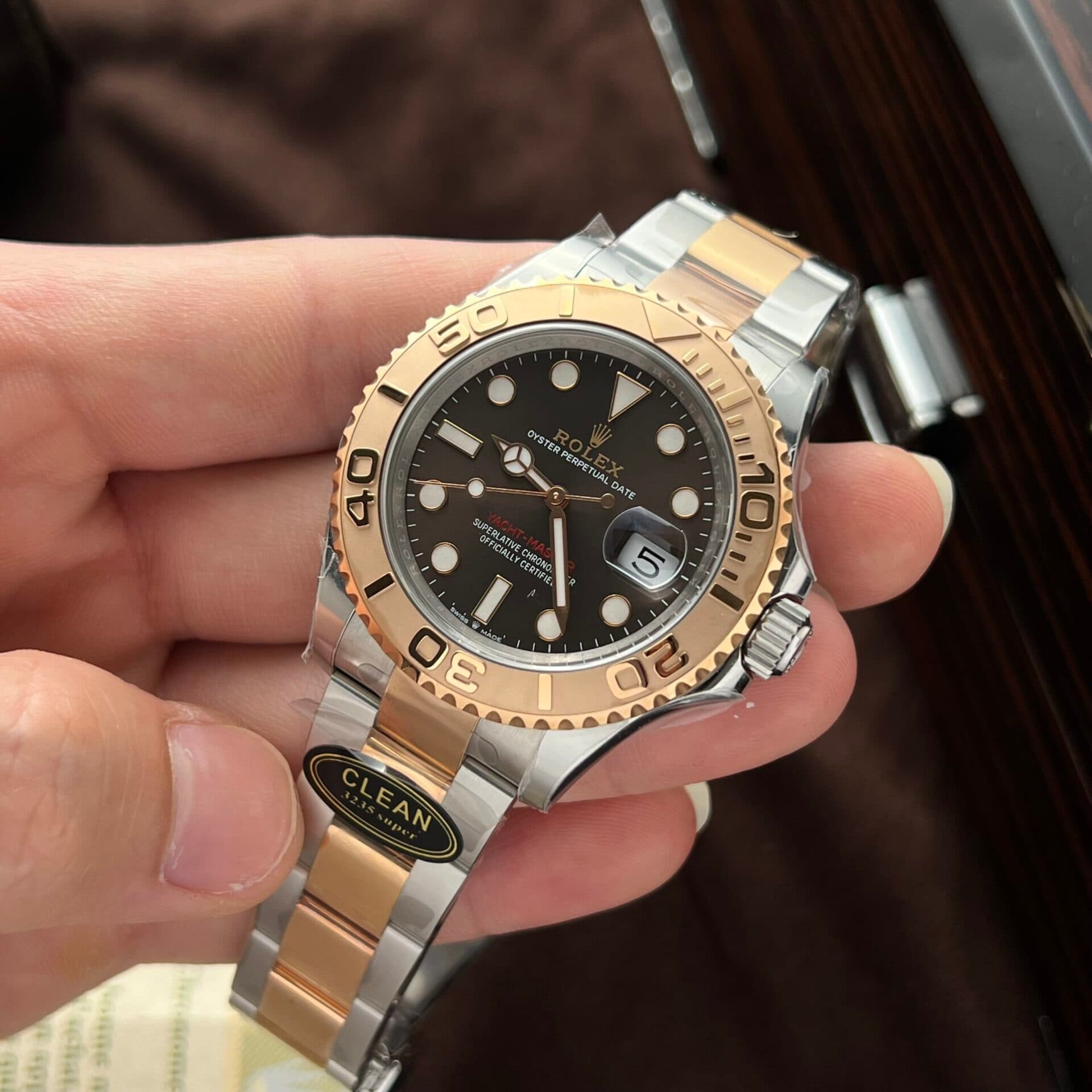 Dong-Ho-Rolex-Yacht-Master-126621-Mat-Chocolate-Rep-11-Clean-40mm-9-scaled-1