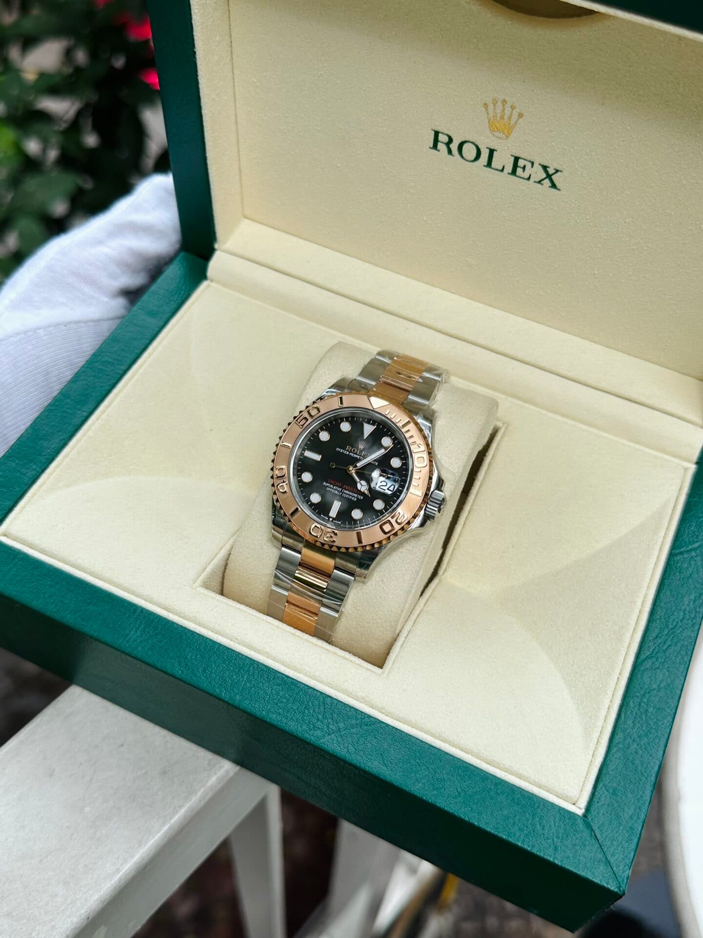 Dong-Ho-Rolex-Yacht-Master-126621-Mat-So-Den-Nha-May-Clean-40mm-2-1
