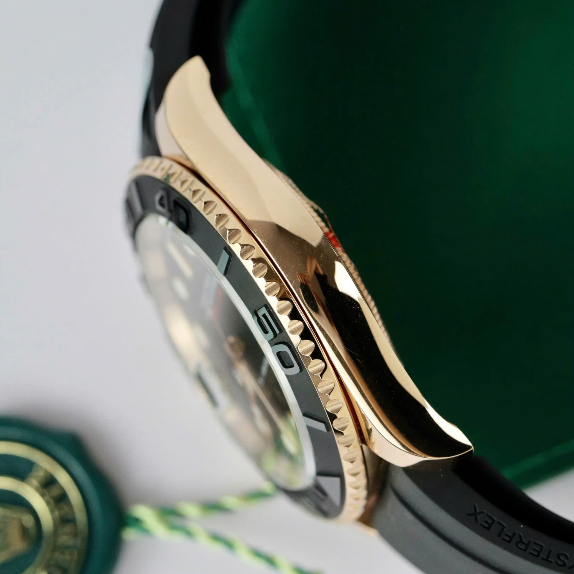Dong-Ho-Rolex-Yacht-Master-Boc-Vang-Hong-18K-Replica-1-1-40mm-5-1