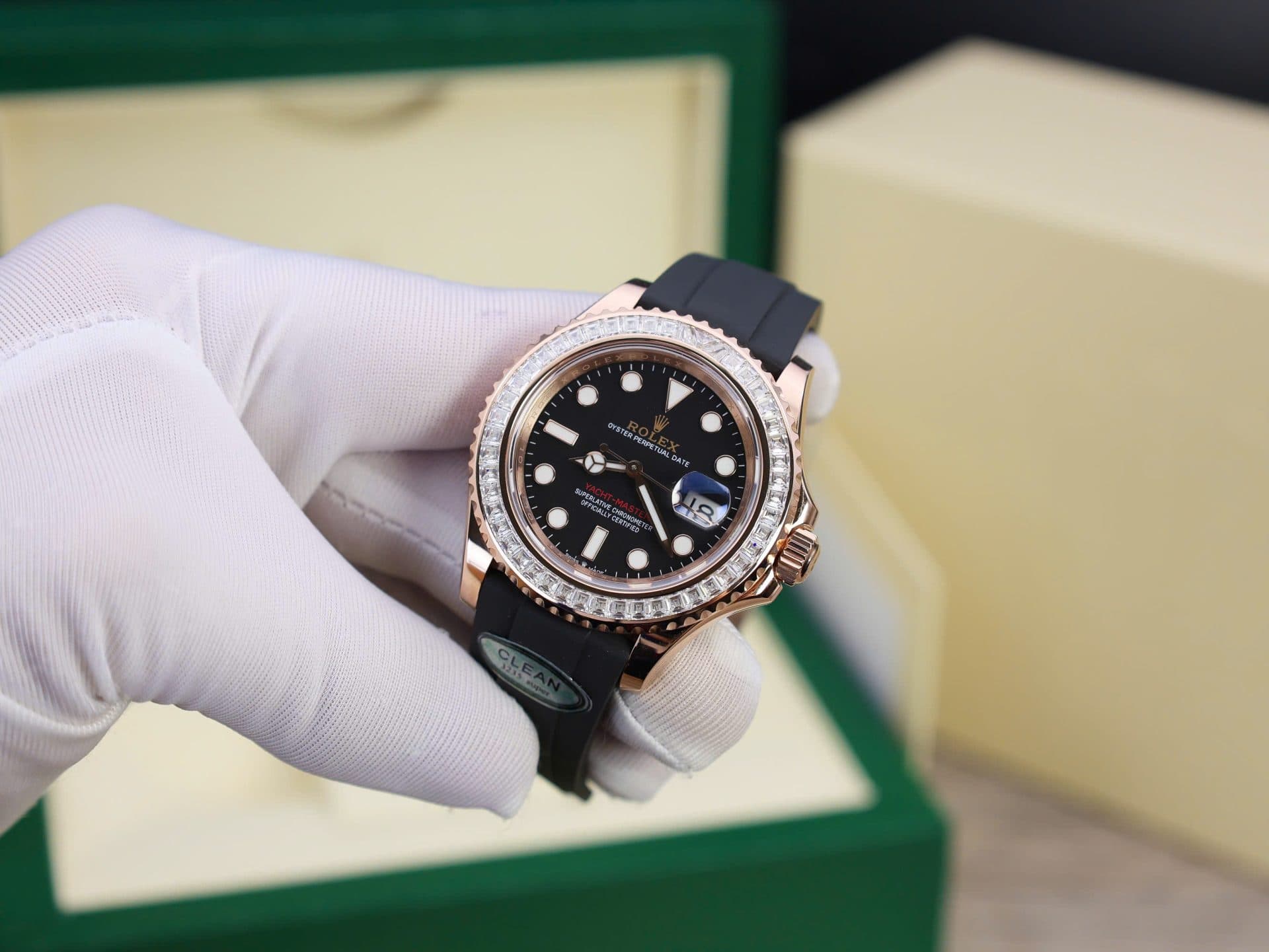 Dong-Ho-Rolex-Yacht-Master-Che-Tac-Boc-Vang-Dinh-Kim-Cuong-Moissanite-Baguette-Hong-Kong-40mm-3-1