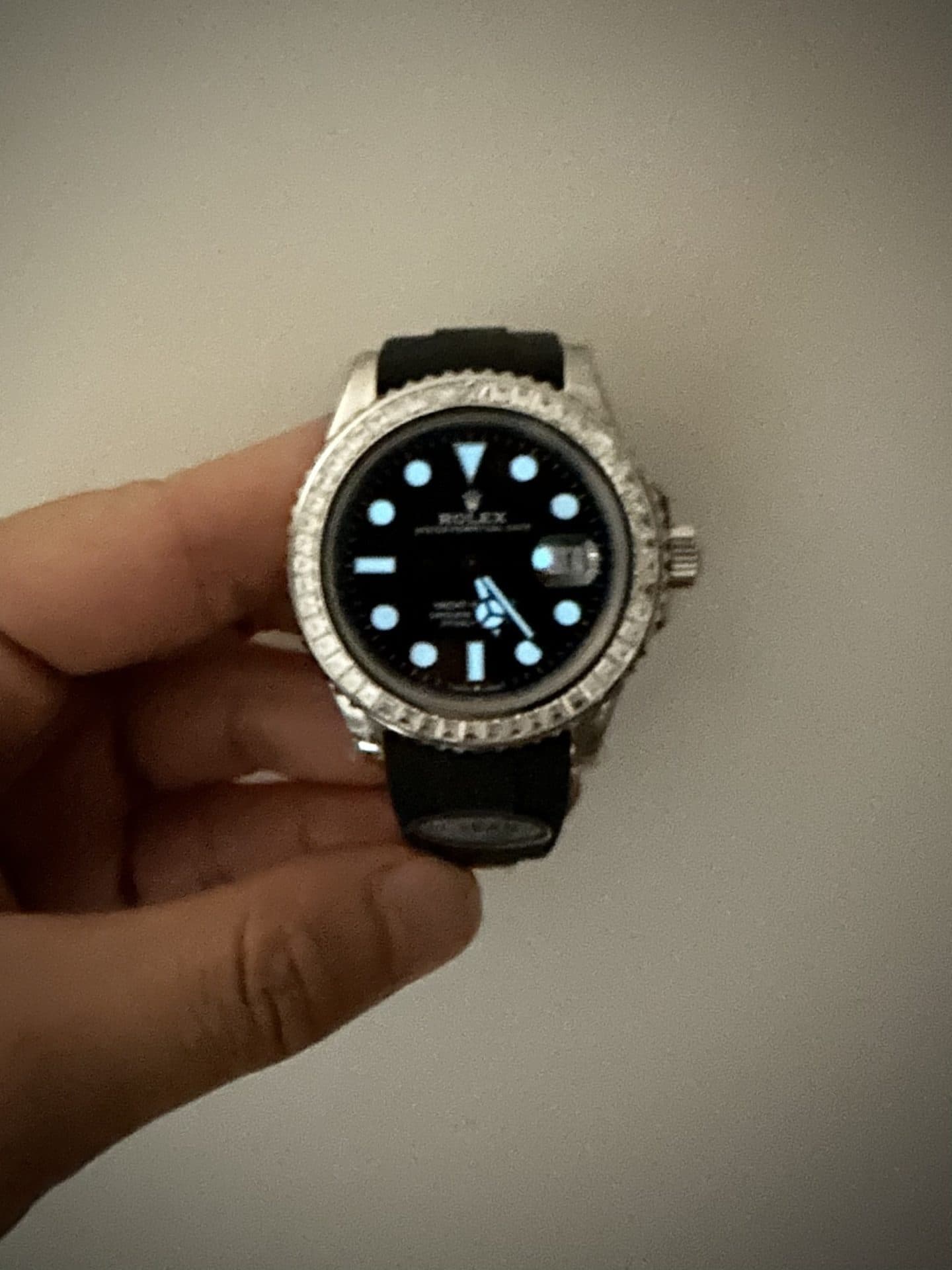 Dong-Ho-Rolex-Yacht-Master-Dinh-Kim-Cuong-Moissanite-Clean-Factory-40mm-2-1